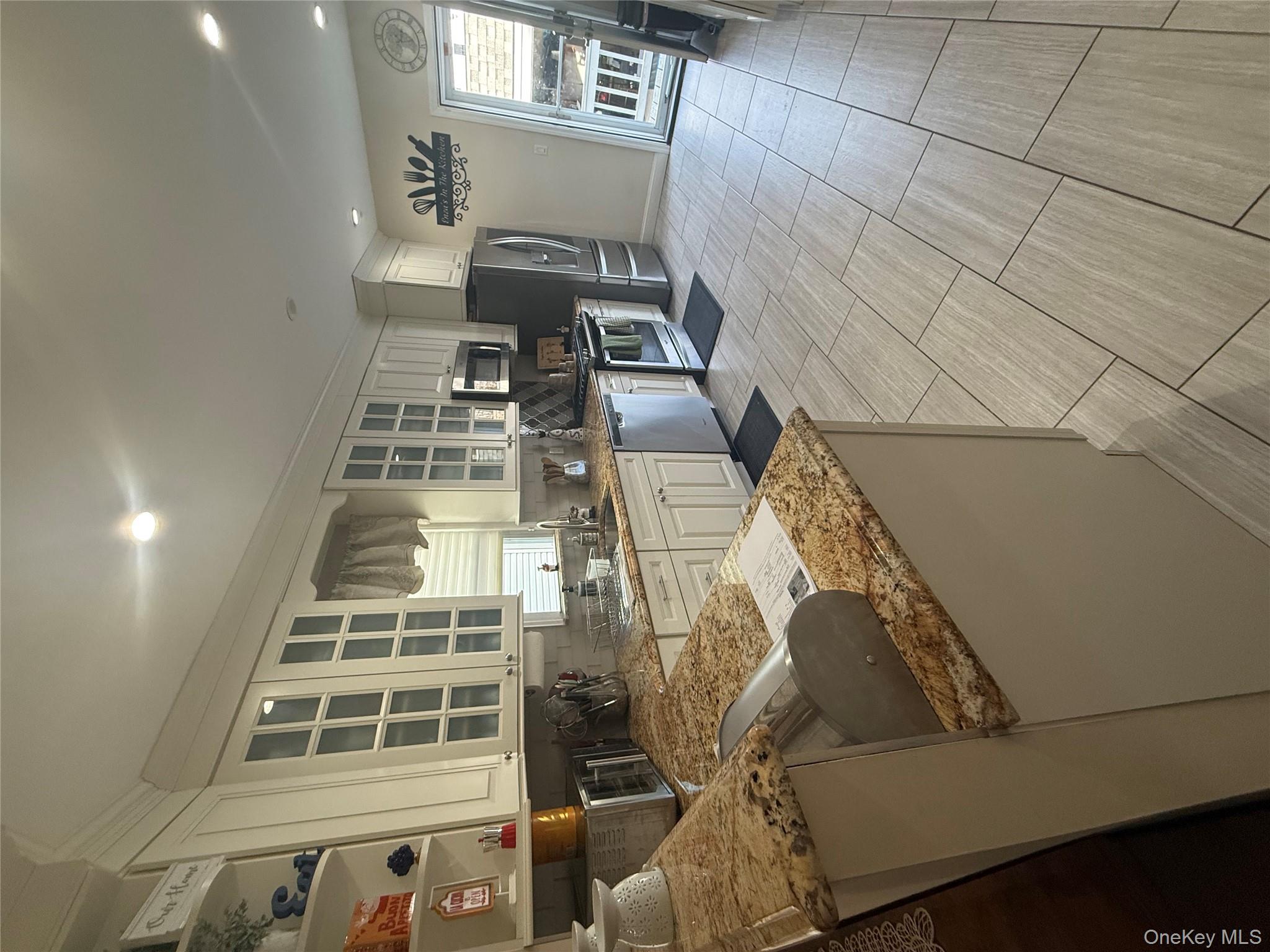 7843 84th Street, Glendale, NY 11385