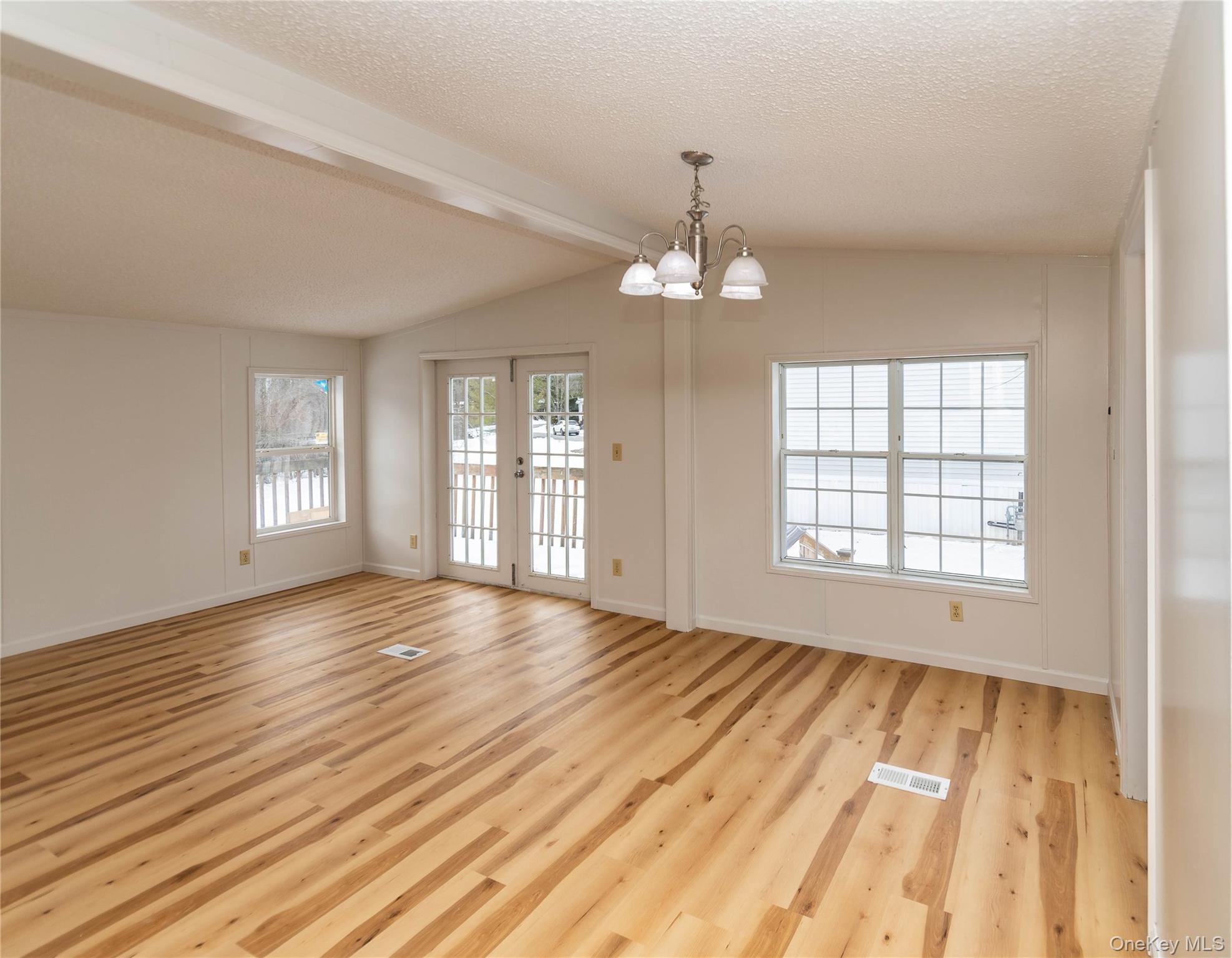 4 Lily Court, Highland Mills, NY 10930