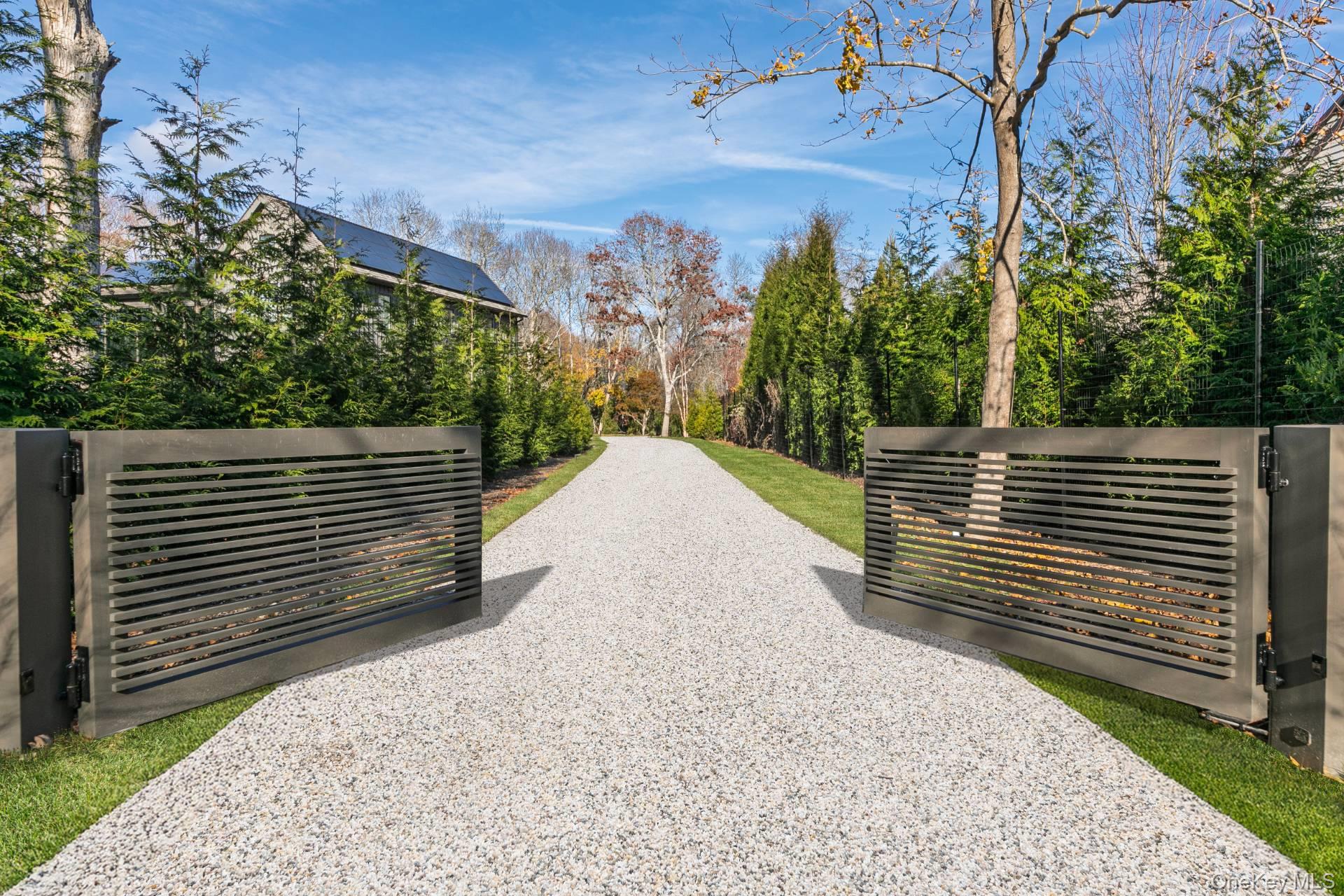 9 Eileens Path, East Hampton, NY 11937