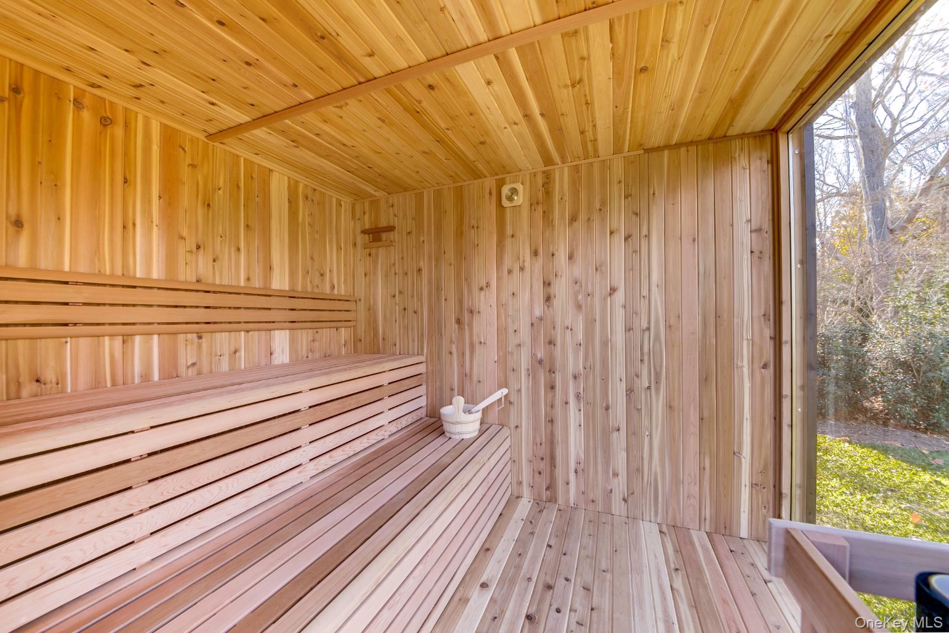 9 Eileens Path, East Hampton, NY 11937