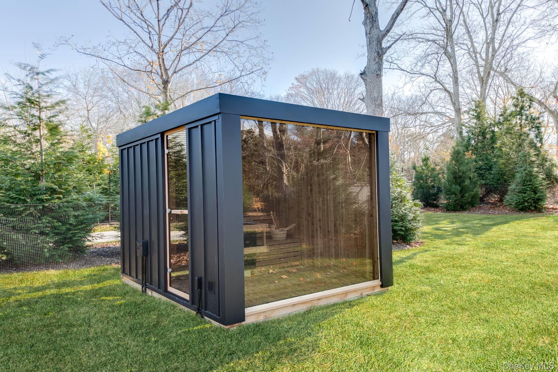 9 Eileens Path, East Hampton, NY 11937