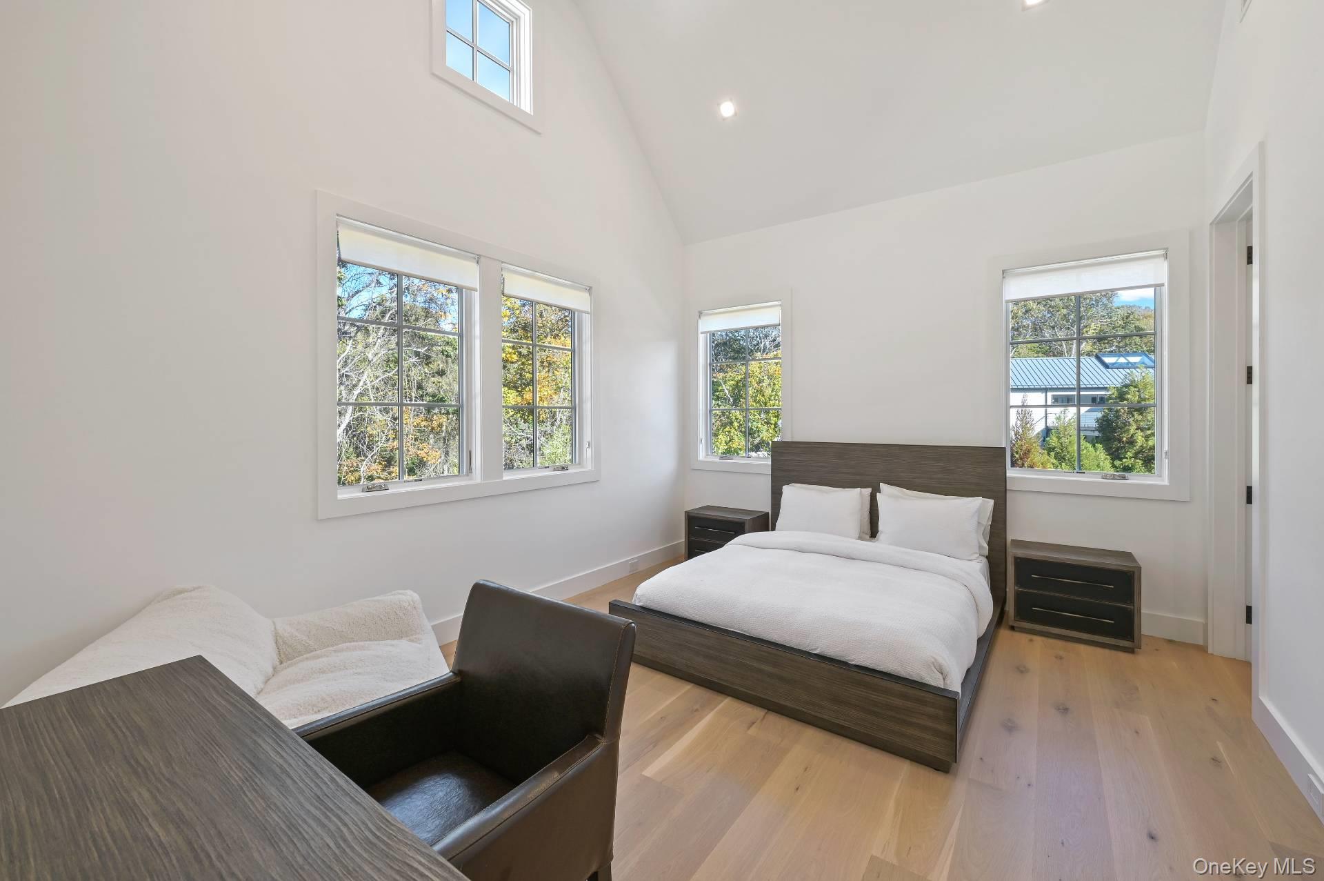 9 Eileens Path, East Hampton, NY 11937