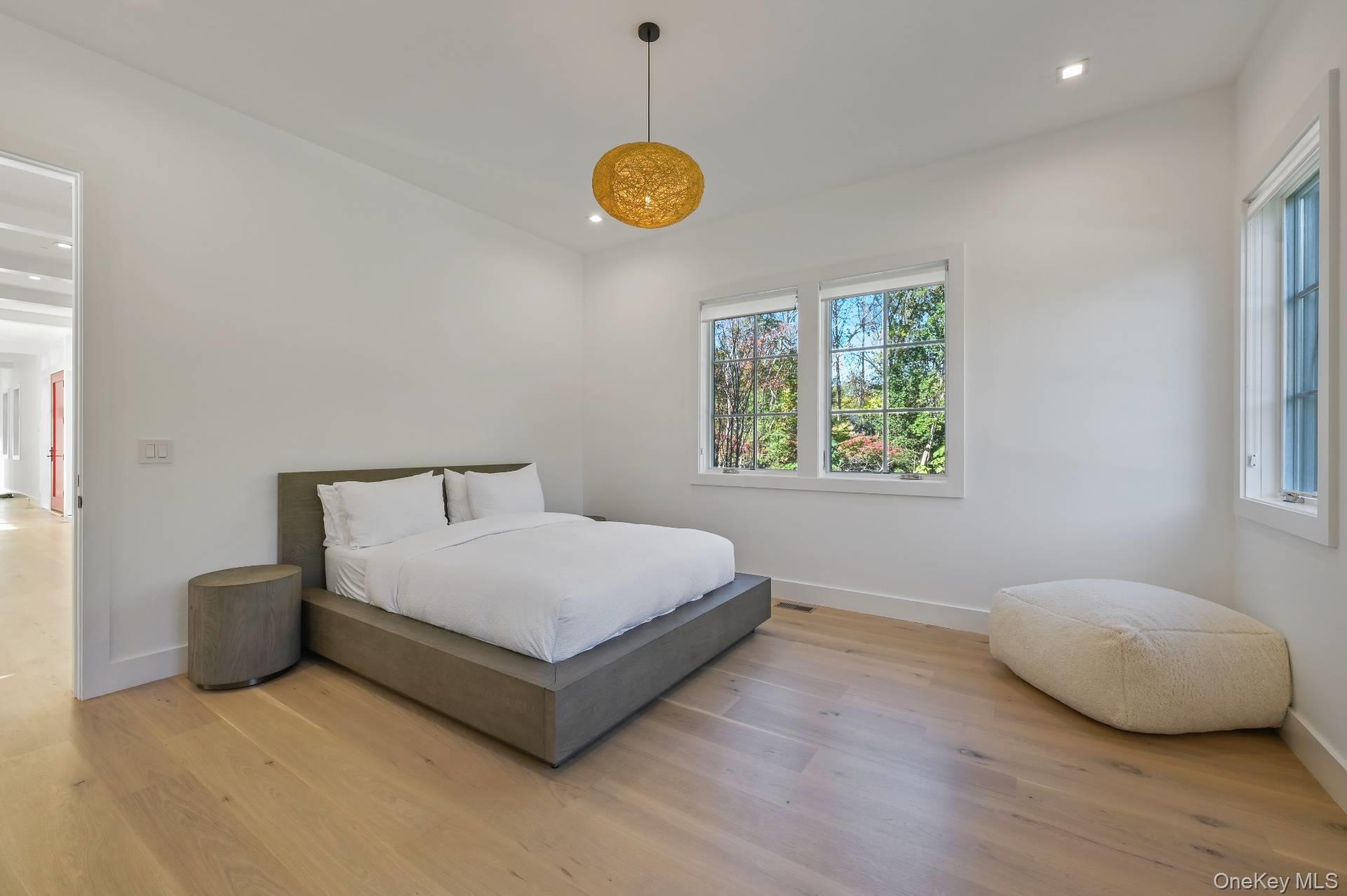 9 Eileens Path, East Hampton, NY 11937