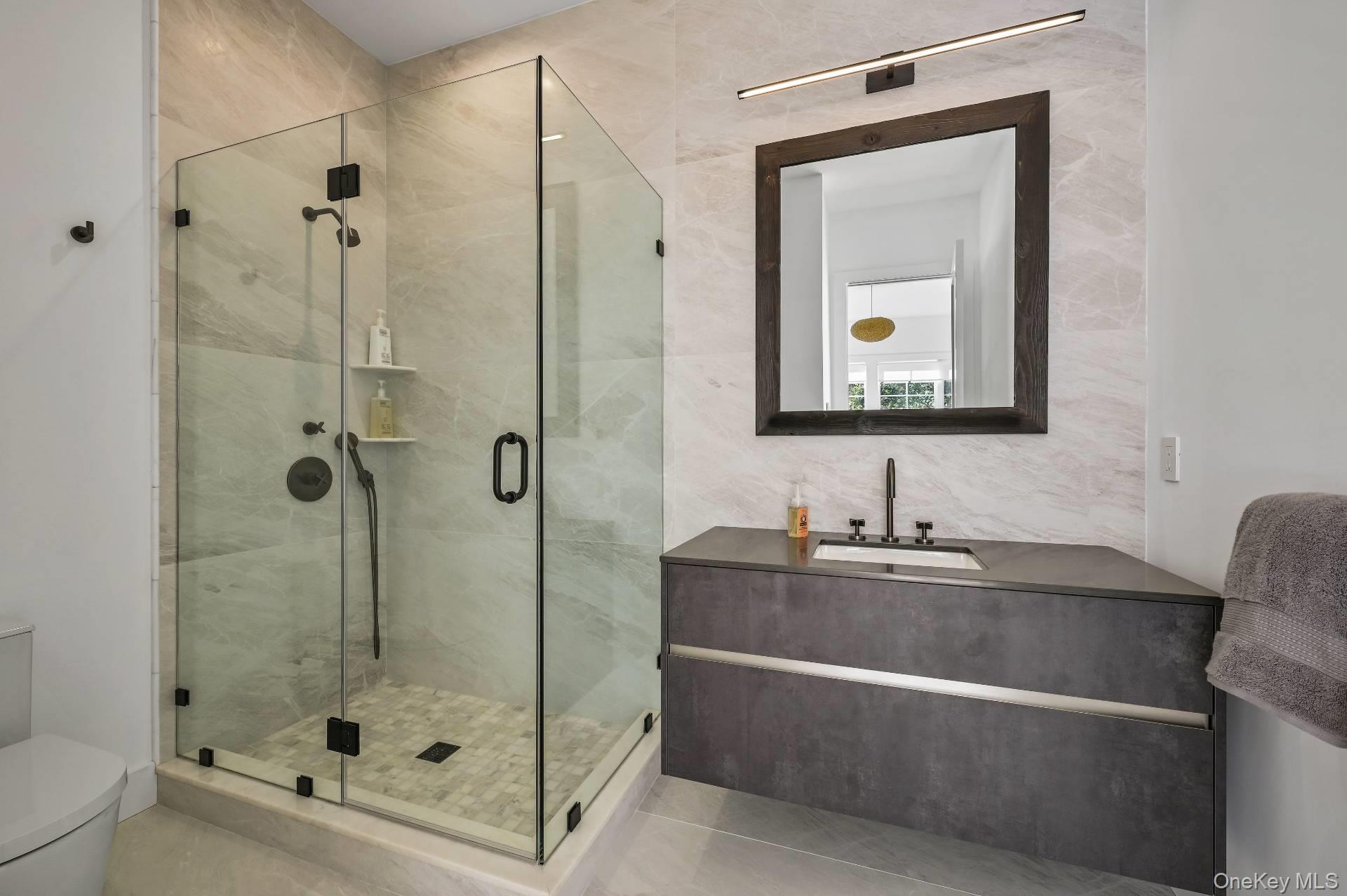 9 Eileens Path, East Hampton, NY 11937