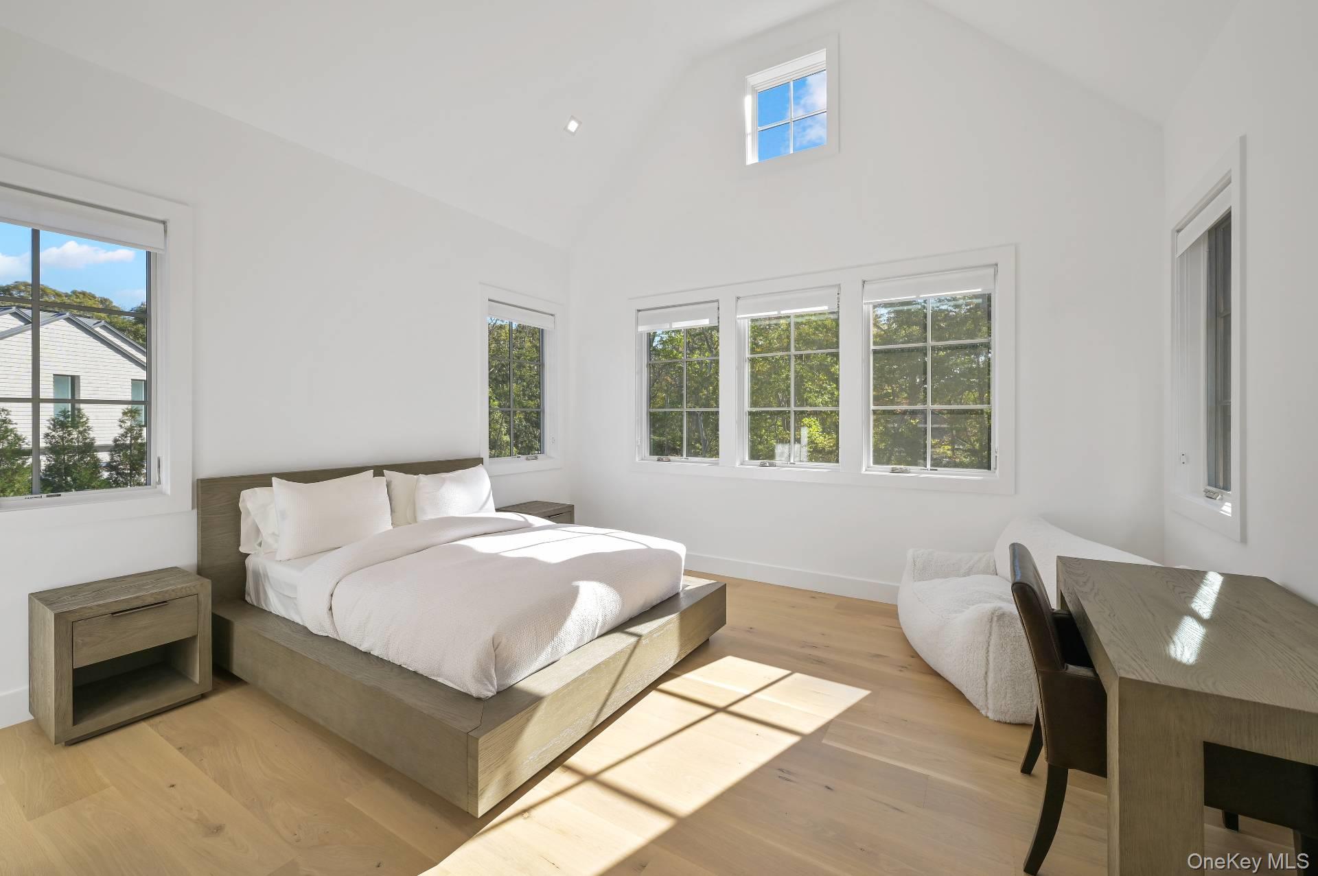 9 Eileens Path, East Hampton, NY 11937