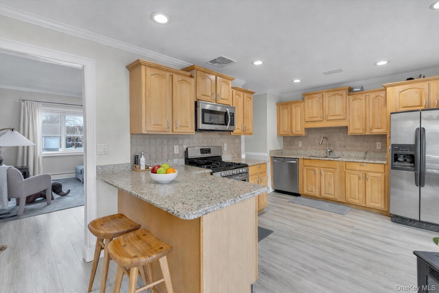 28 Pagnotta Drive, Port Jefferson Station, NY 11776