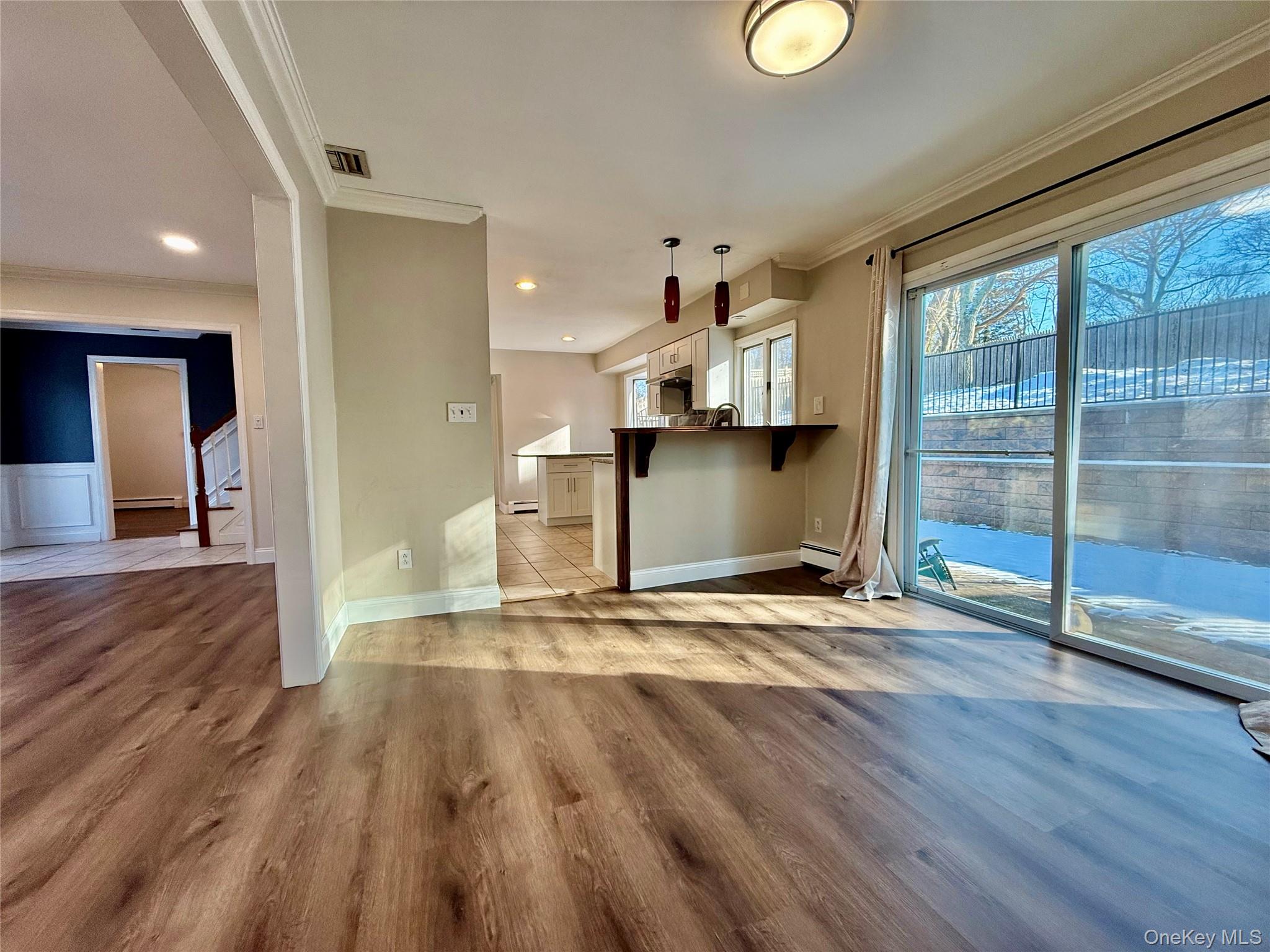 33 Pilgrim Drive, Port Jefferson, NY 11777