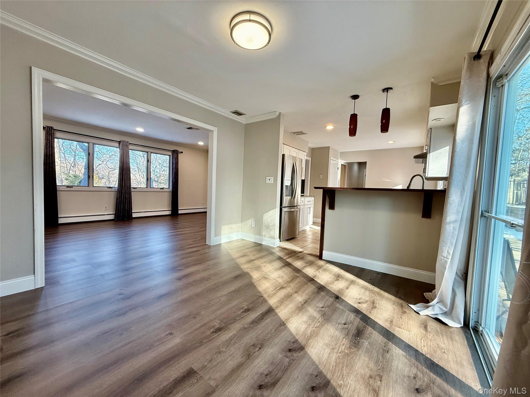 33 Pilgrim Drive, Port Jefferson, NY 11777