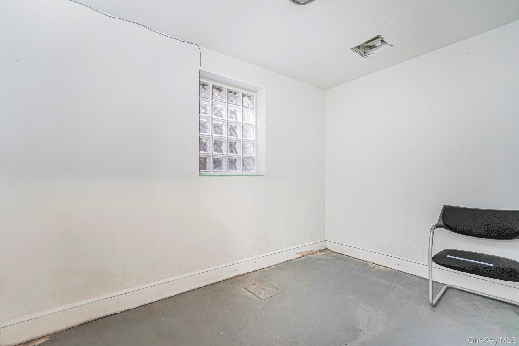 257 New Dorp Lane, Staten Island, NY 10306