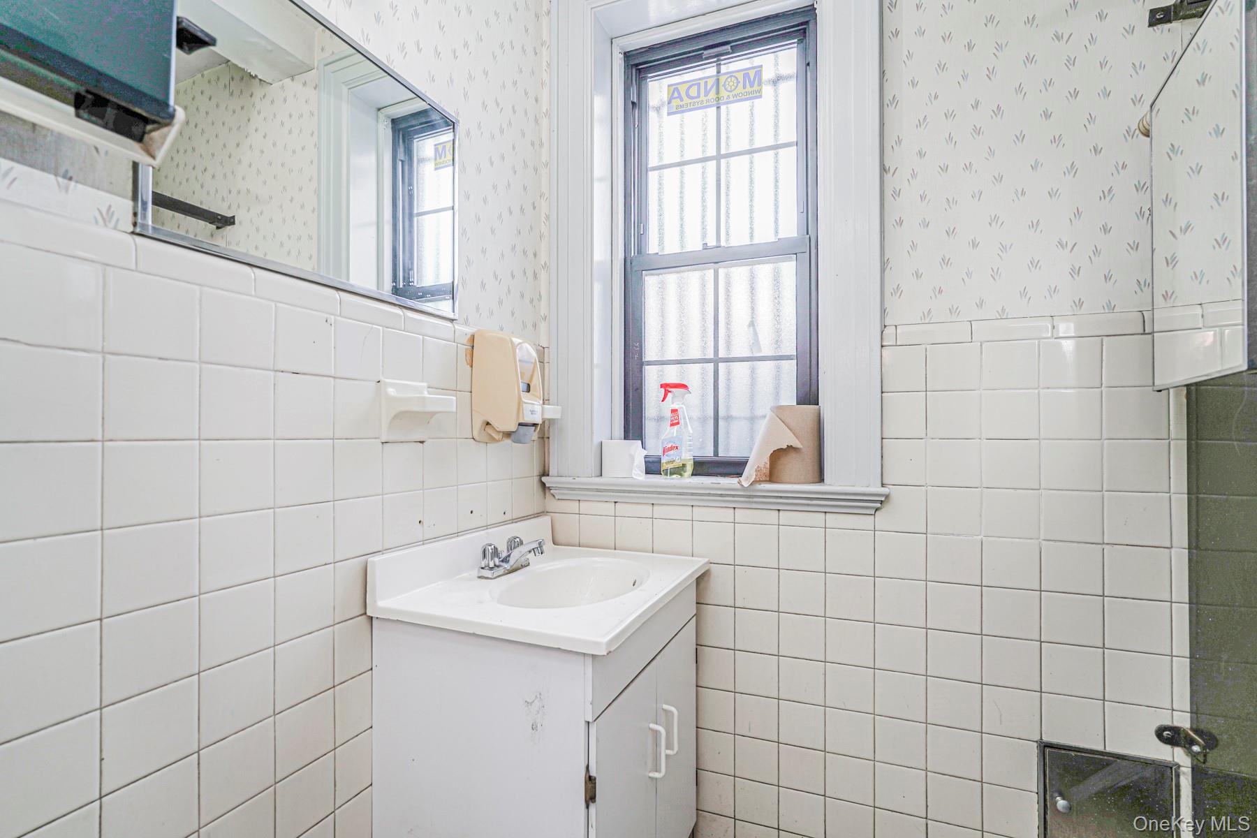 257 New Dorp Lane, Staten Island, NY 10306