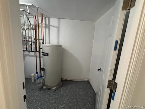 27 King Drive, Poughkeepsie, NY 12603