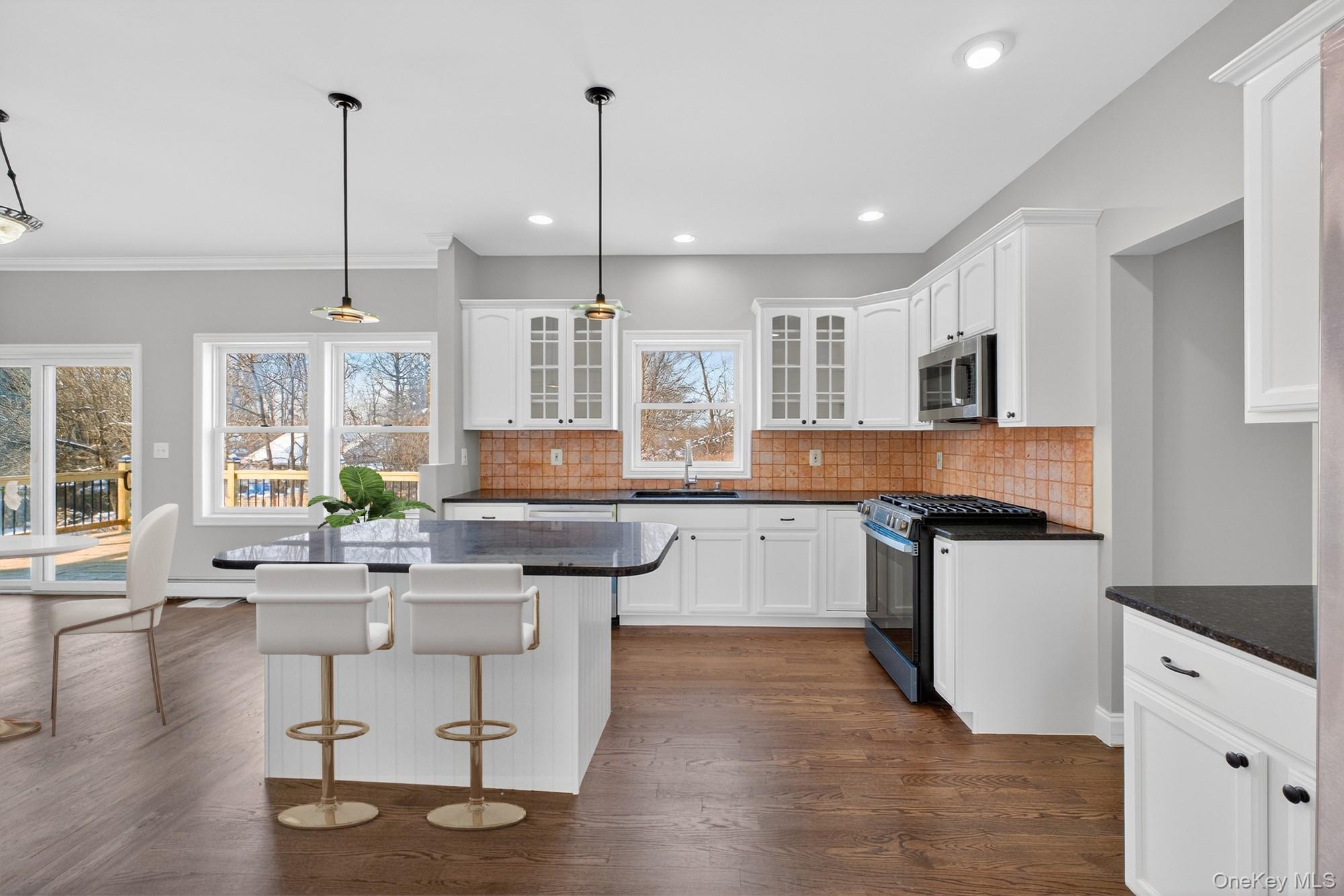 27 King Drive, Poughkeepsie, NY 12603