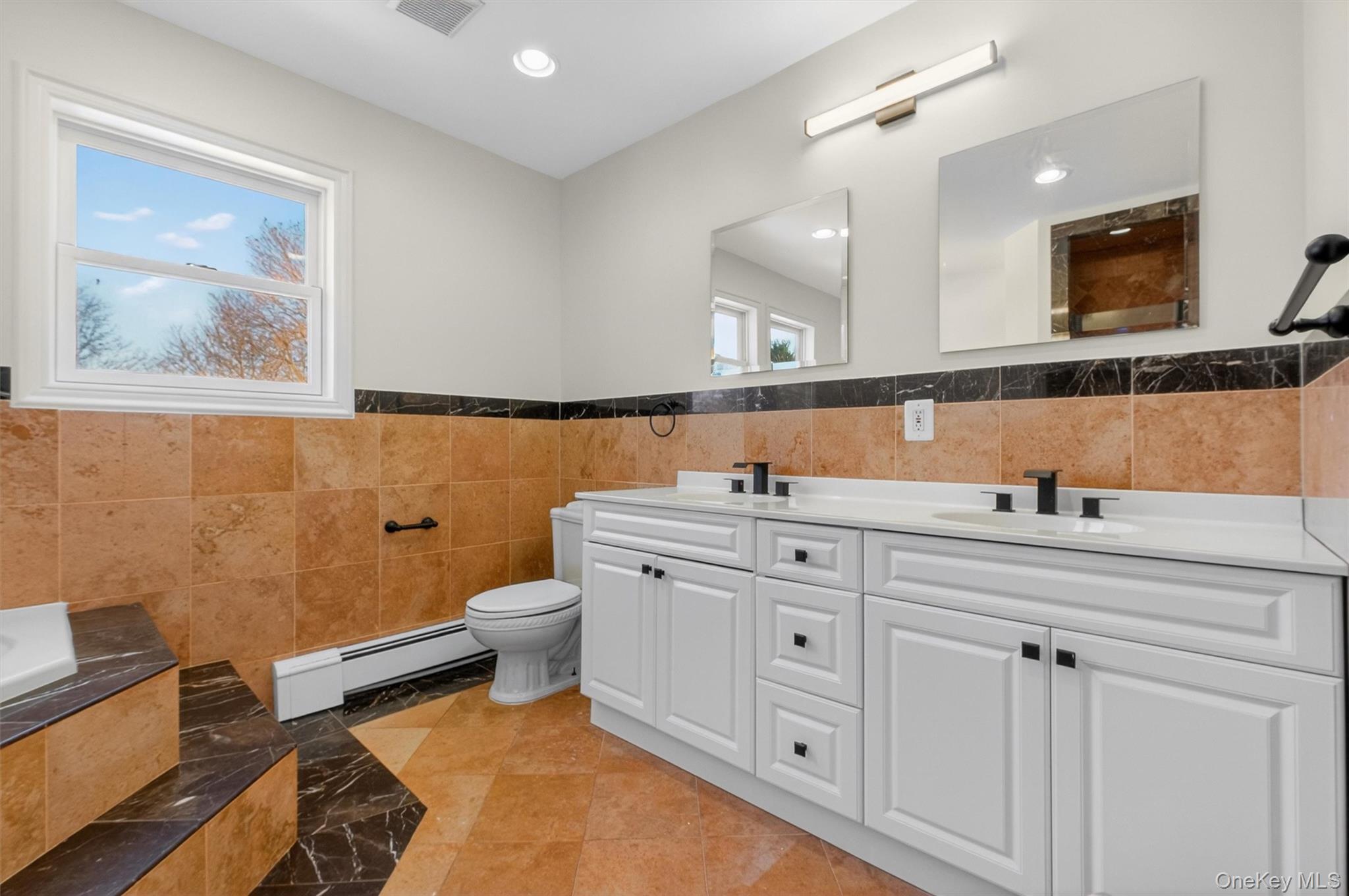 27 King Drive, Poughkeepsie, NY 12603