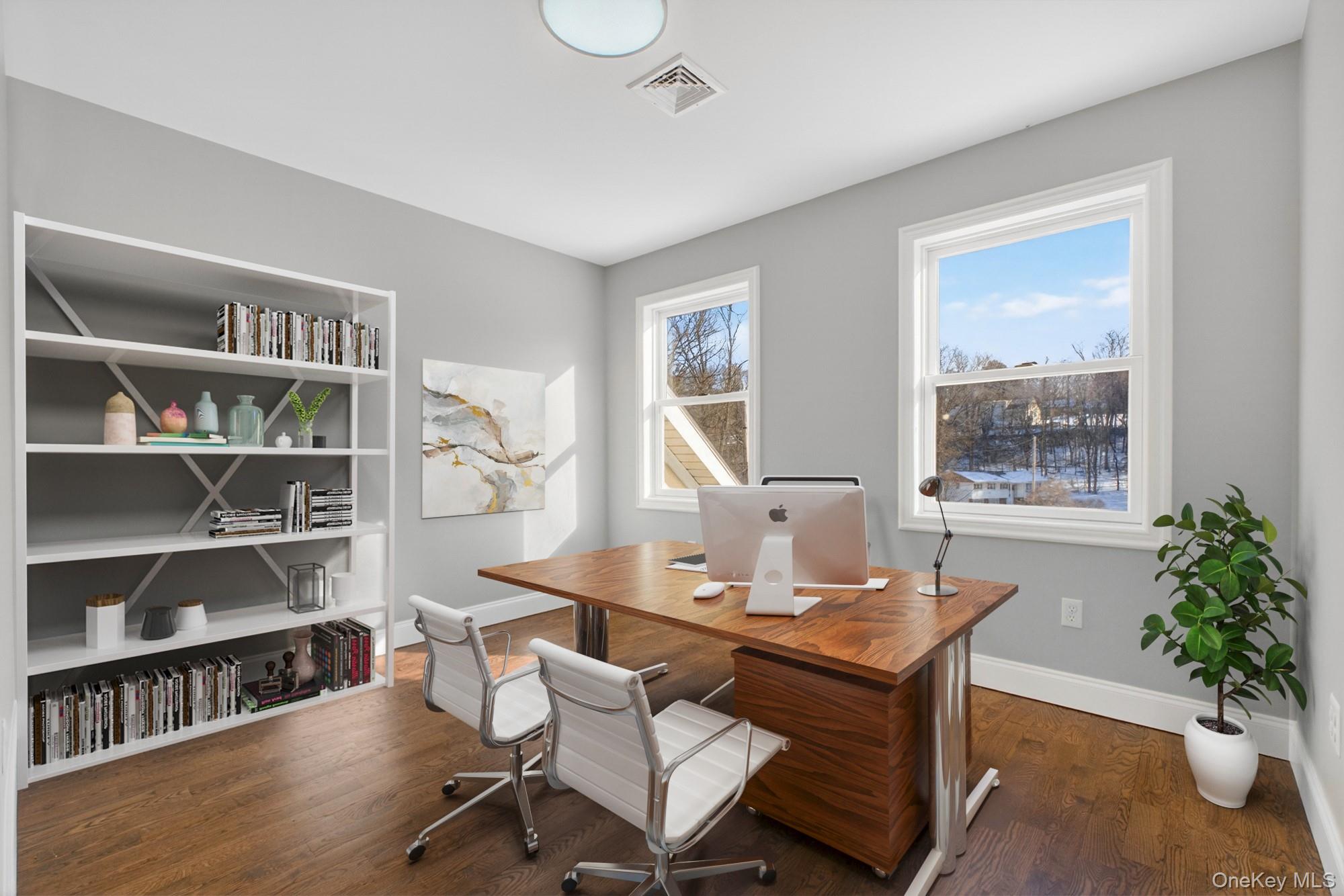 27 King Drive, Poughkeepsie, NY 12603