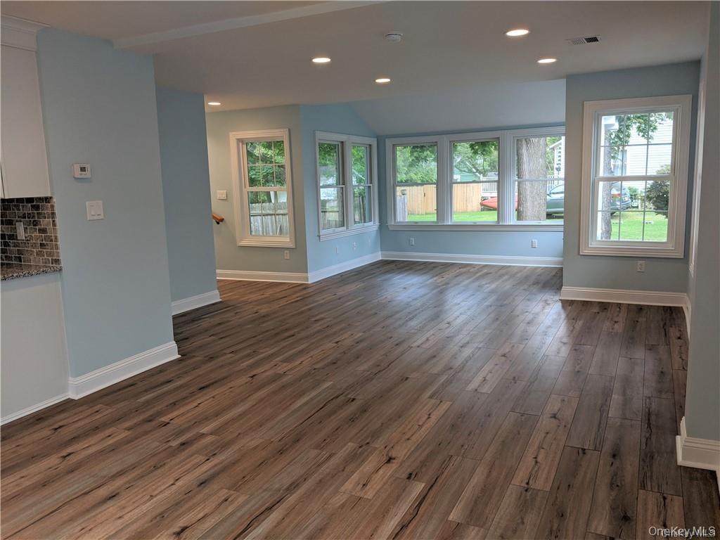 22 Wheeler Avenue, Warwick, NY 10990