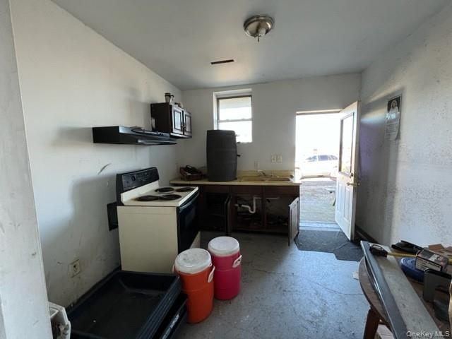 41 Bierstine Lane, Pine Island, NY 10969