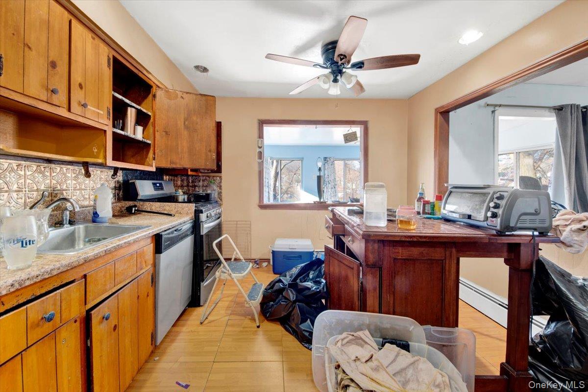 31 Allison Avenue, Newburgh, NY 12550