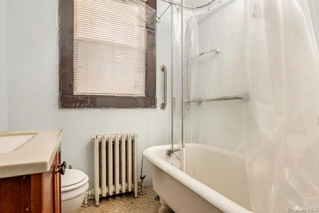 84 Bay Avenue, Hicksville, NY 11801