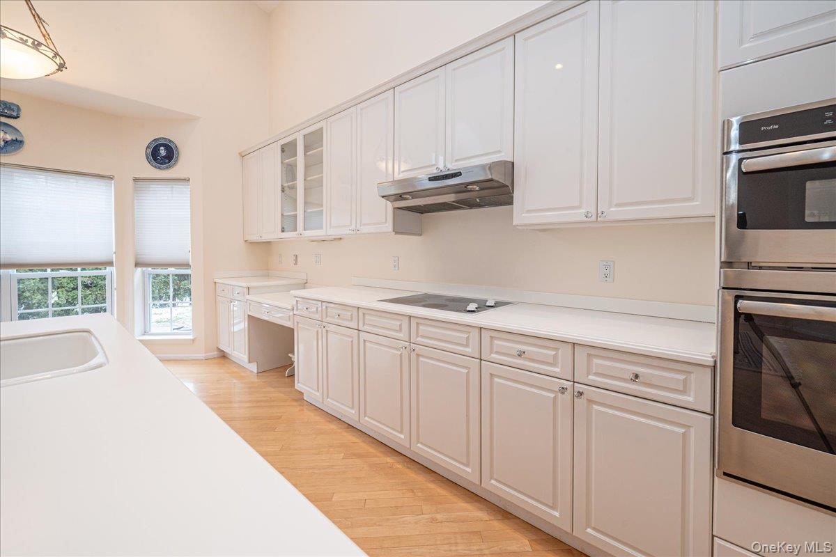 205 Windwatch Drive, Hauppauge, NY 11788