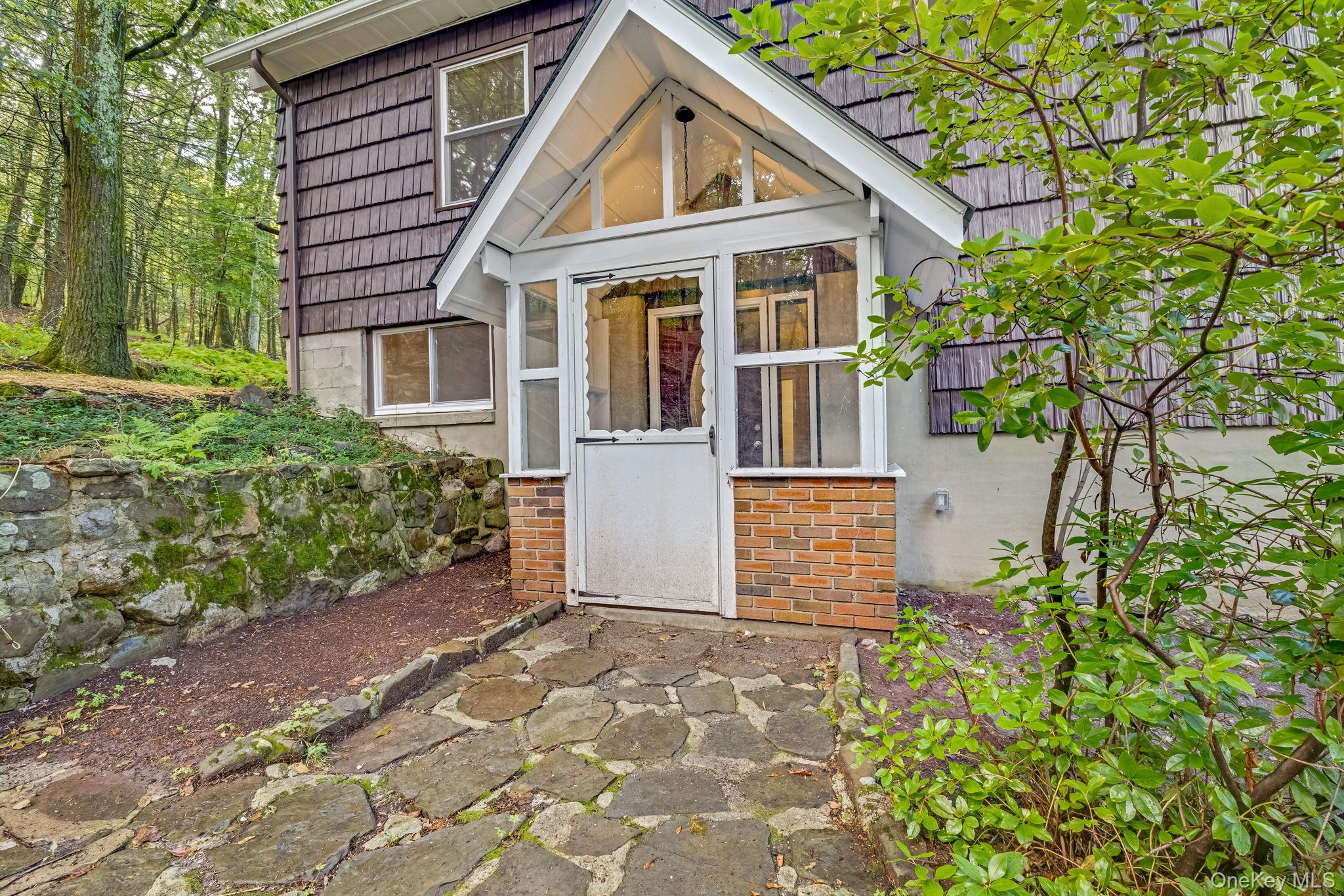 53 W Corbett Road, Montgomery, NY 12549