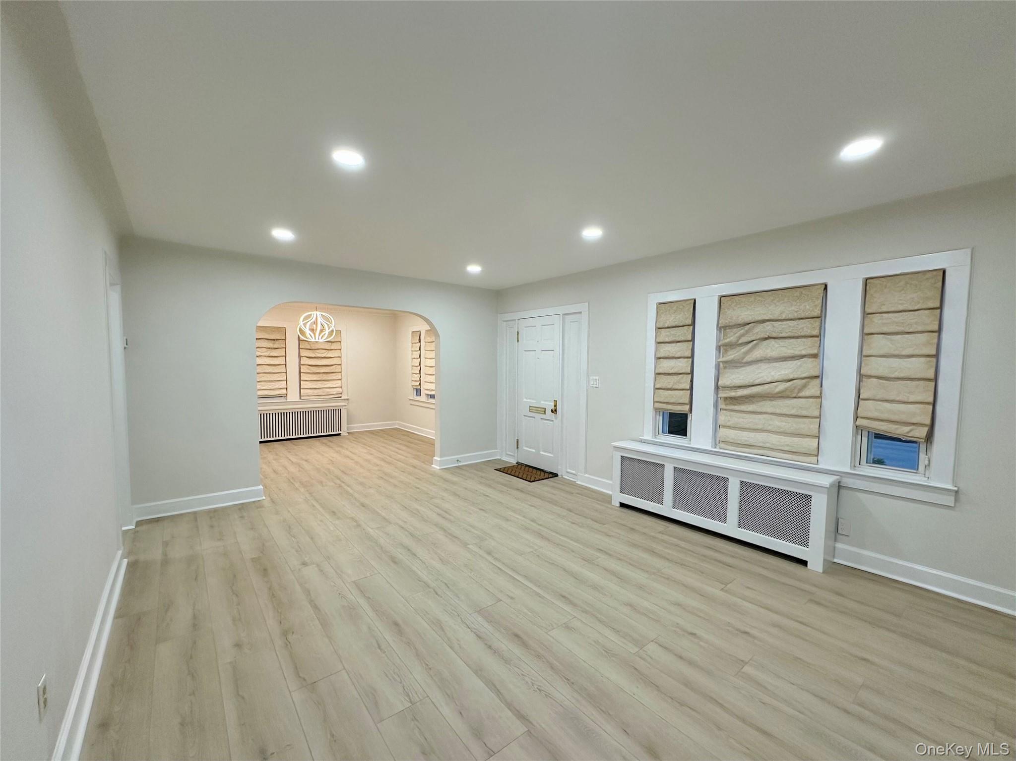 Hicksville, NY 11801