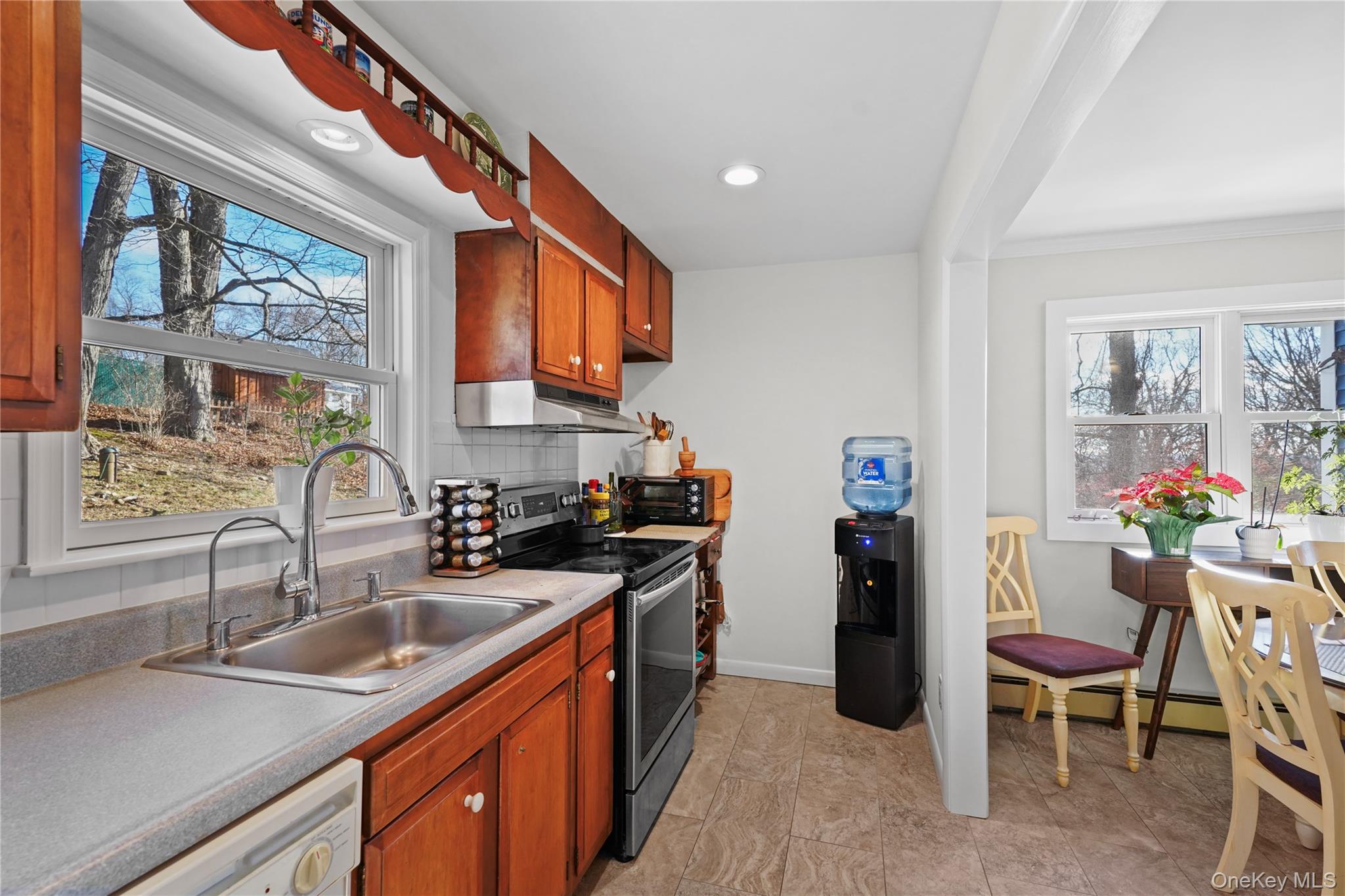 22 Narcissus Drive, Mahopac, NY 10541