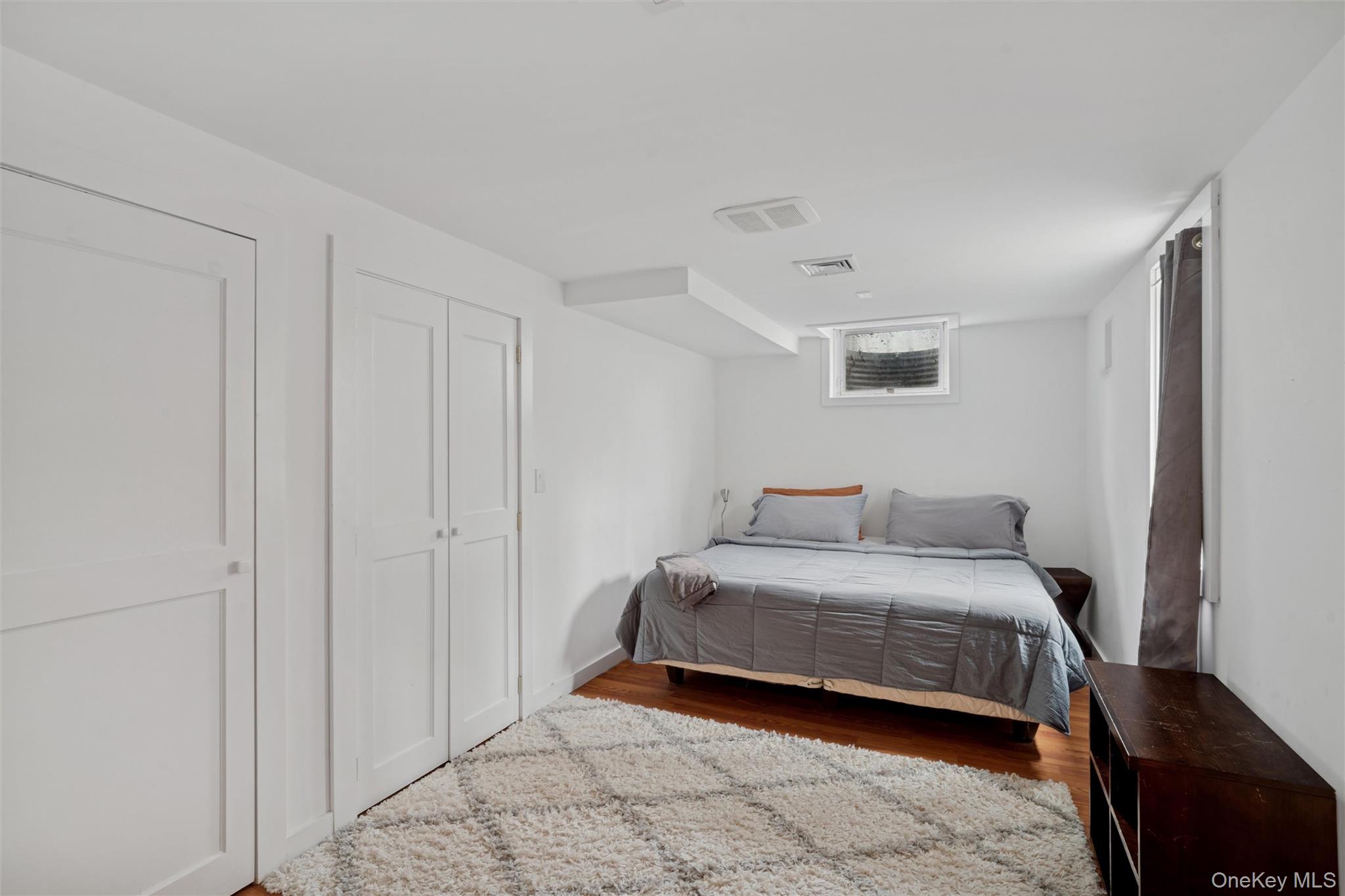 1008 Middle Line Hwy, Sag Harbor, NY 11963