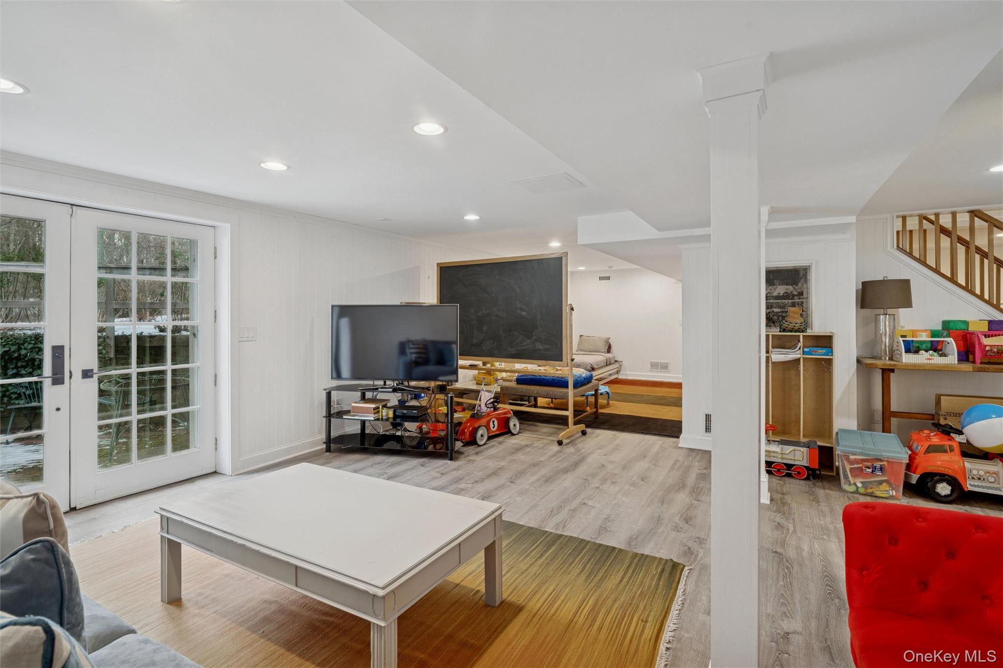 1008 Middle Line Hwy, Sag Harbor, NY 11963