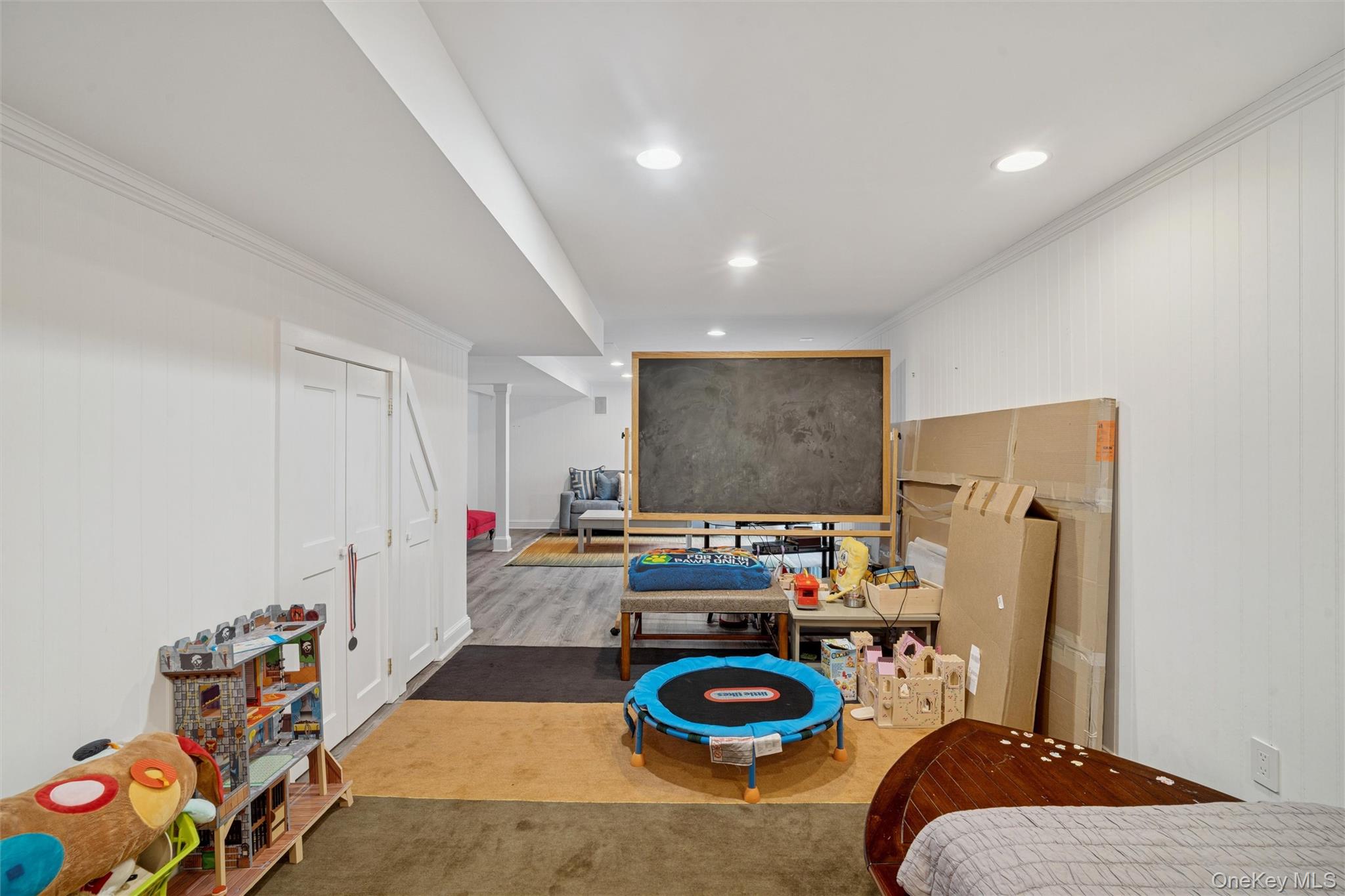 1008 Middle Line Hwy, Sag Harbor, NY 11963