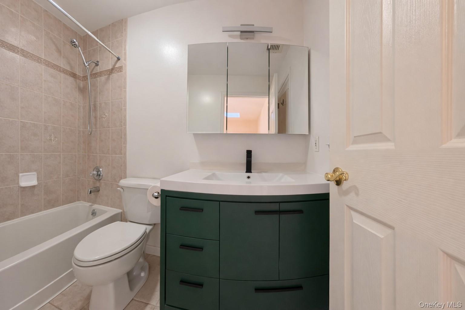 241 Tamerisk Lane, New Windsor, NY 12553