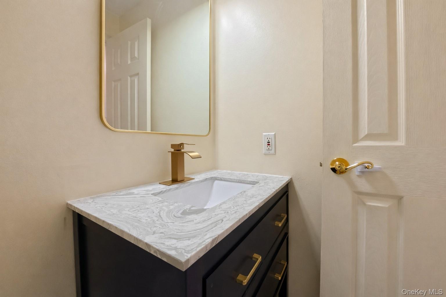 241 Tamerisk Lane, New Windsor, NY 12553