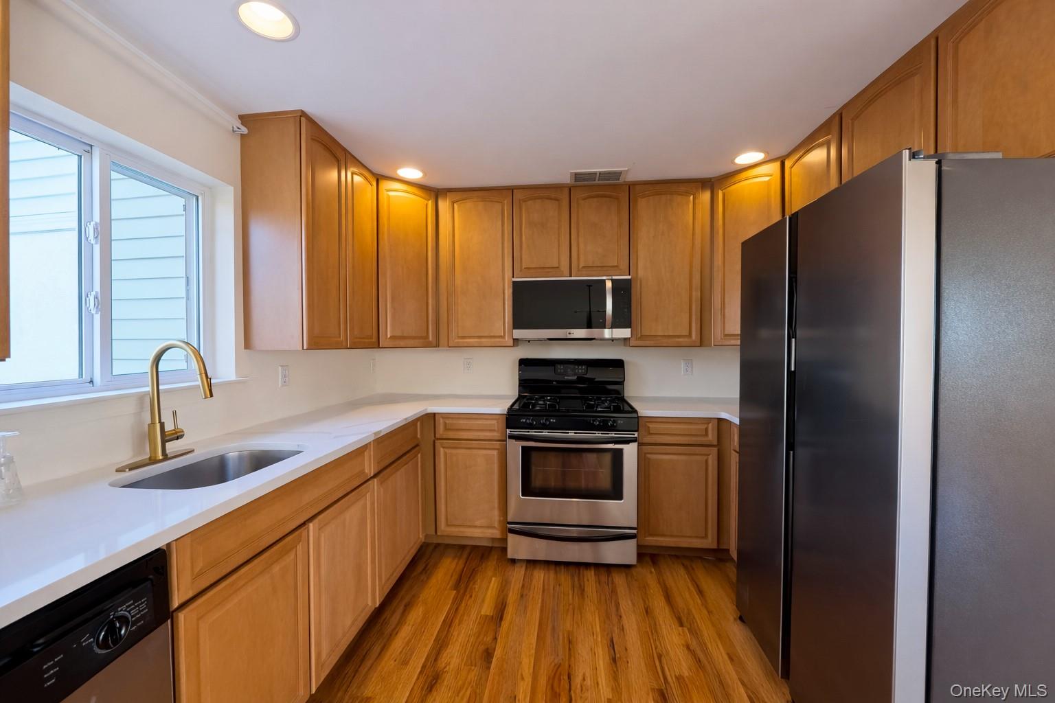 241 Tamerisk Lane, New Windsor, NY 12553