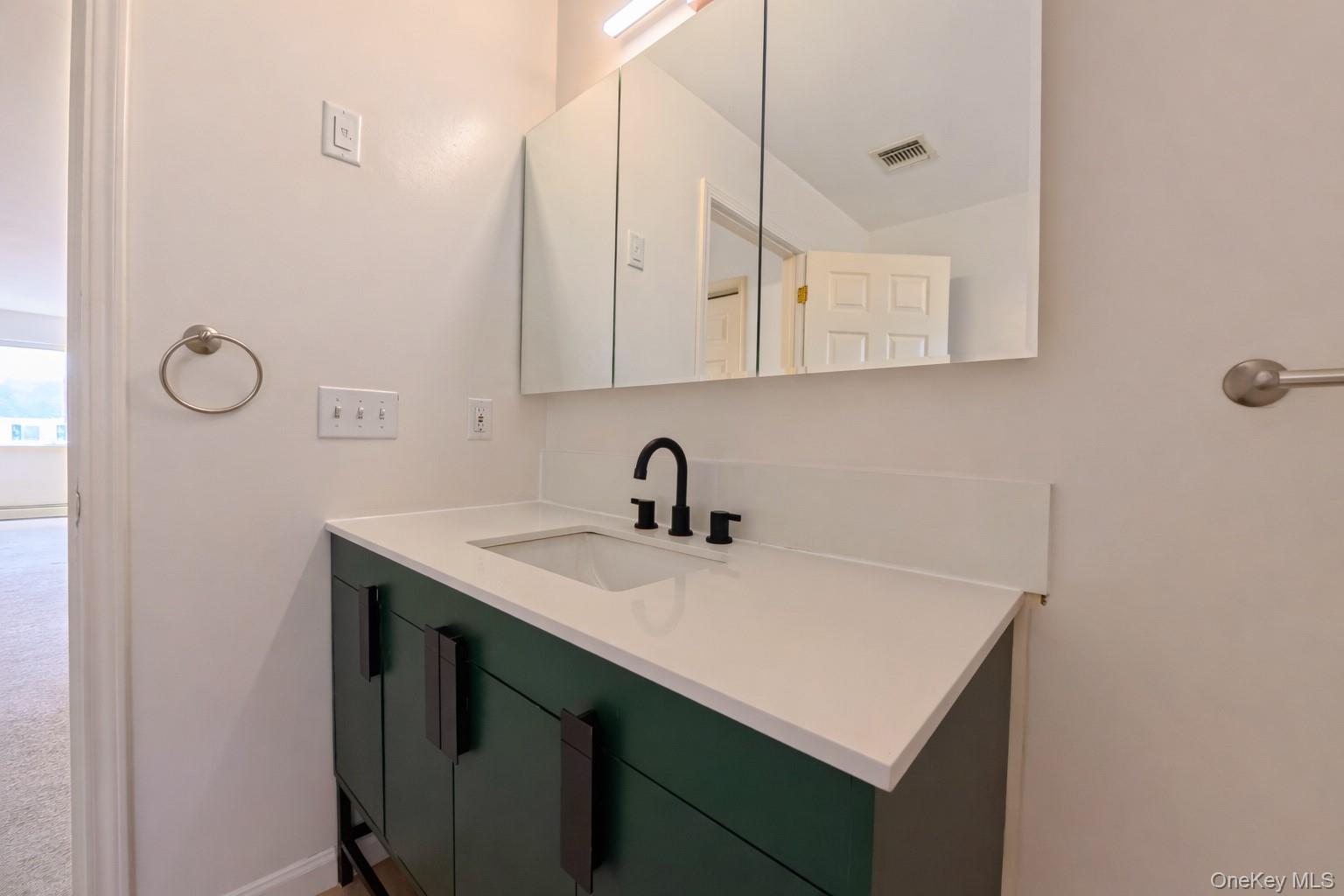 241 Tamerisk Lane, New Windsor, NY 12553