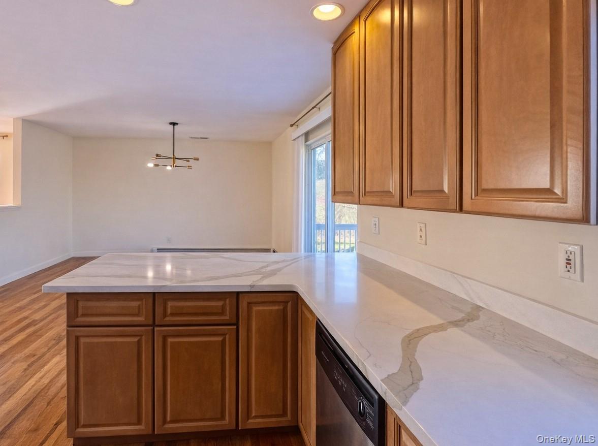 241 Tamerisk Lane, New Windsor, NY 12553