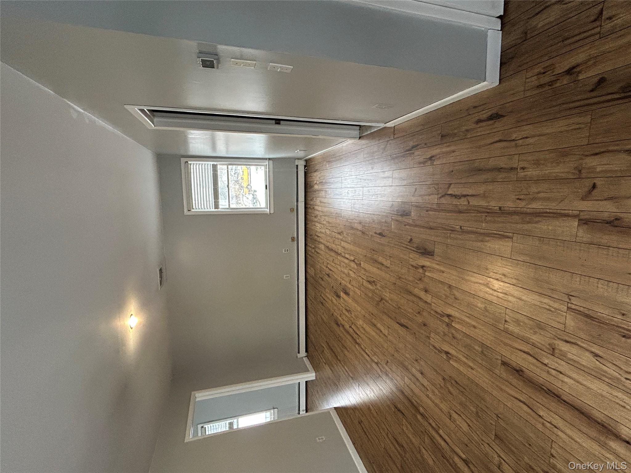 56475 Route 25, Southold, NY 11971