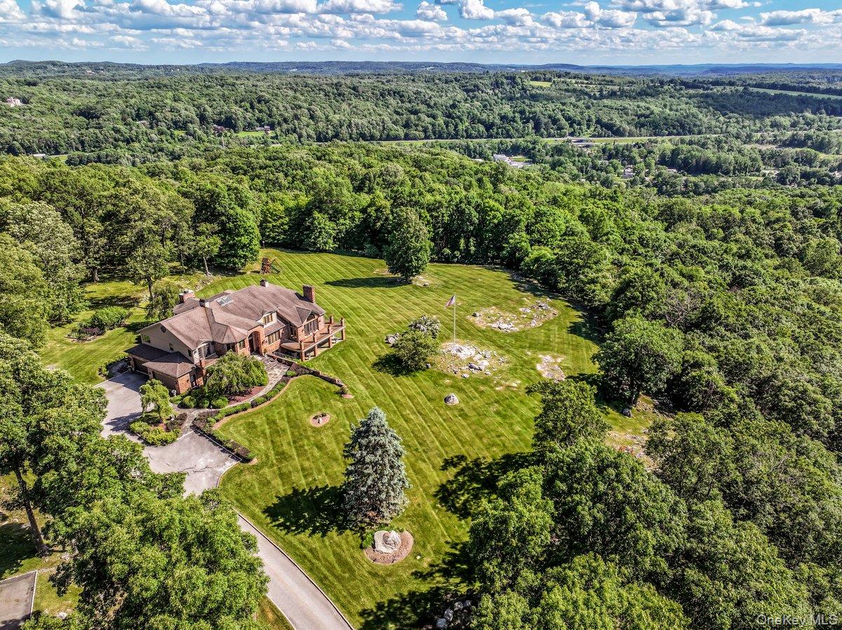 16 Reynwood Drive, Brewster, NY 10509