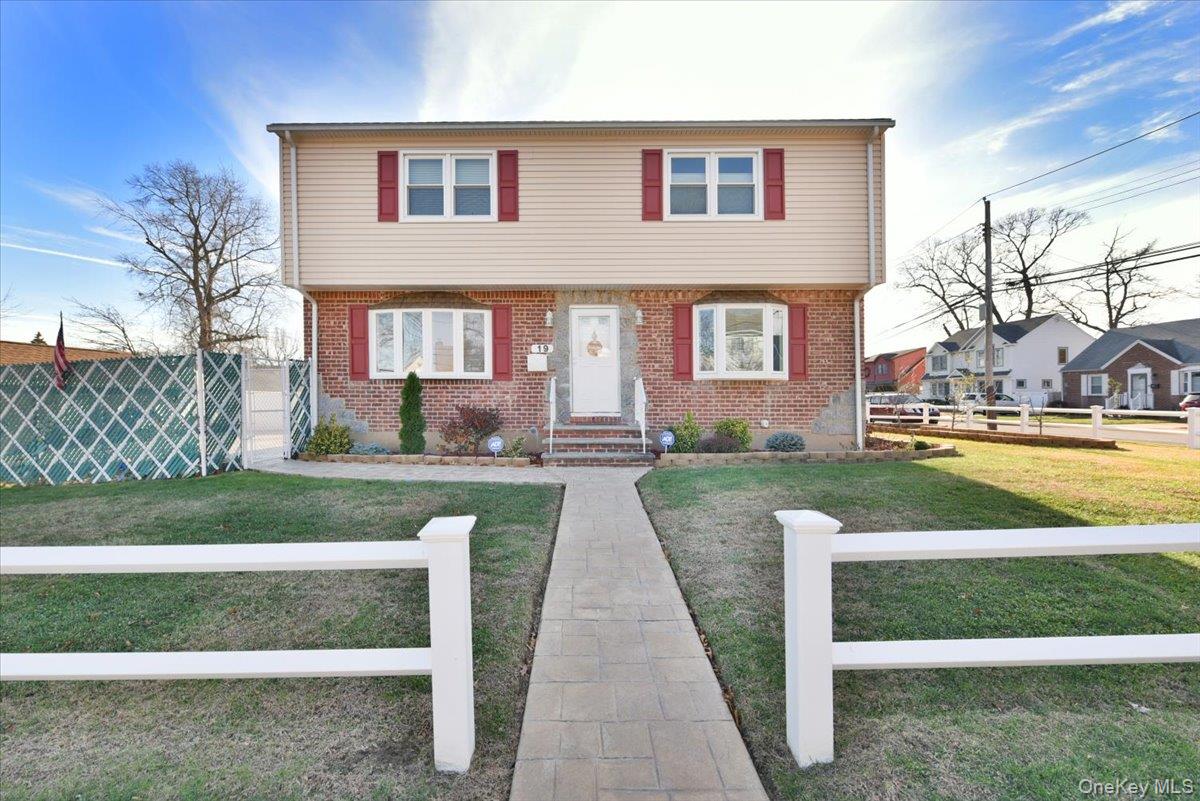 19 Sprague Drive, Valley Stream, NY 11580