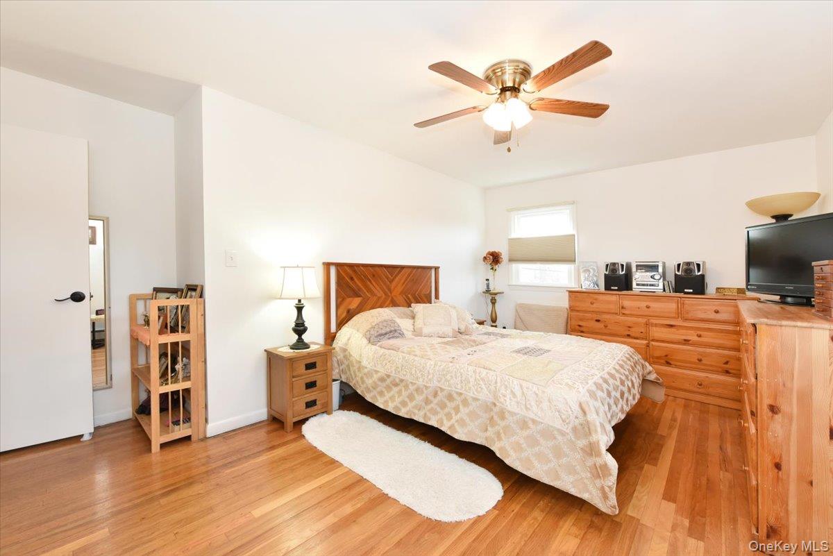 19 Sprague Drive, Valley Stream, NY 11580