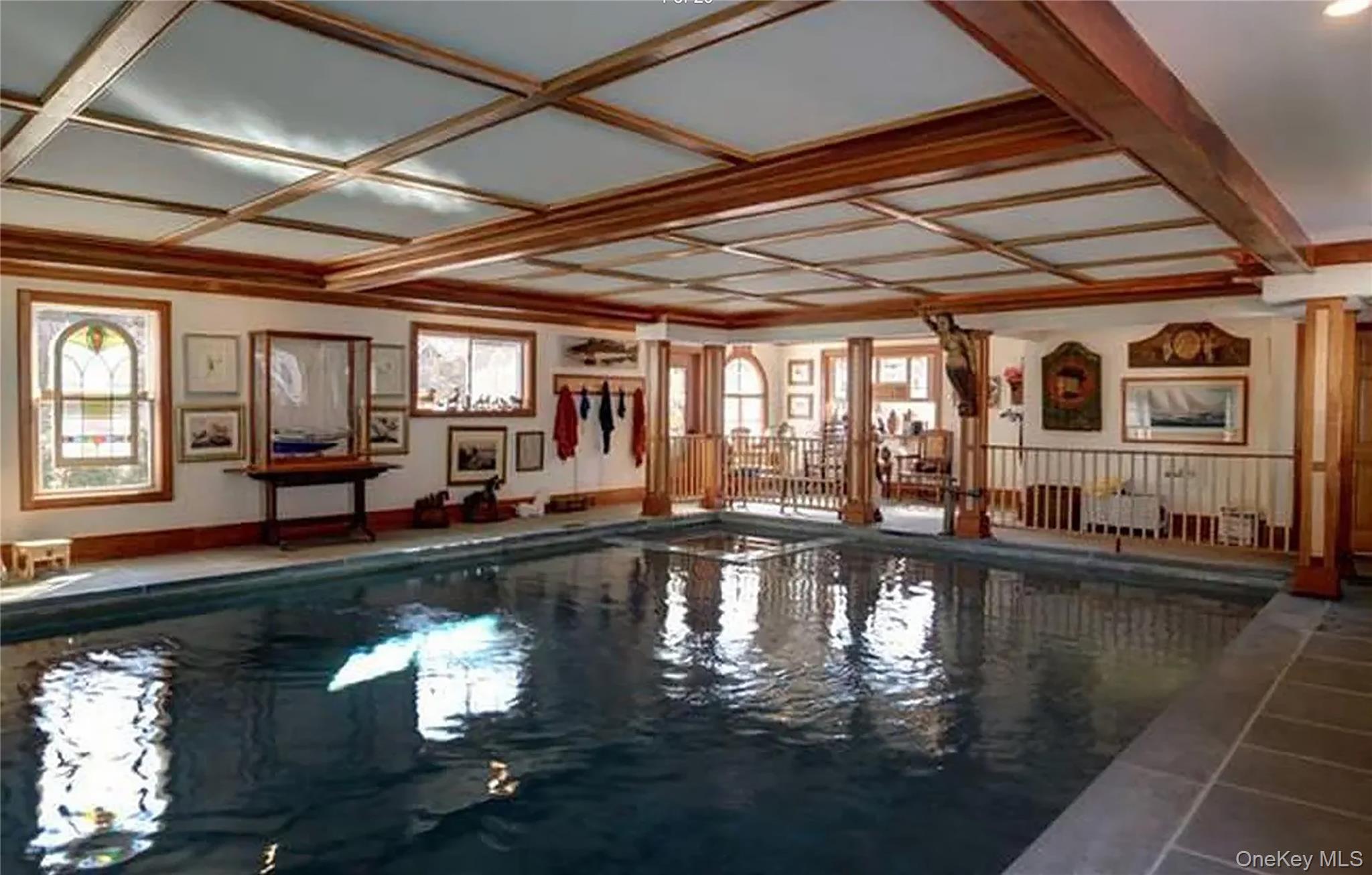 6 White Lane, Hampton Bays, NY 11946