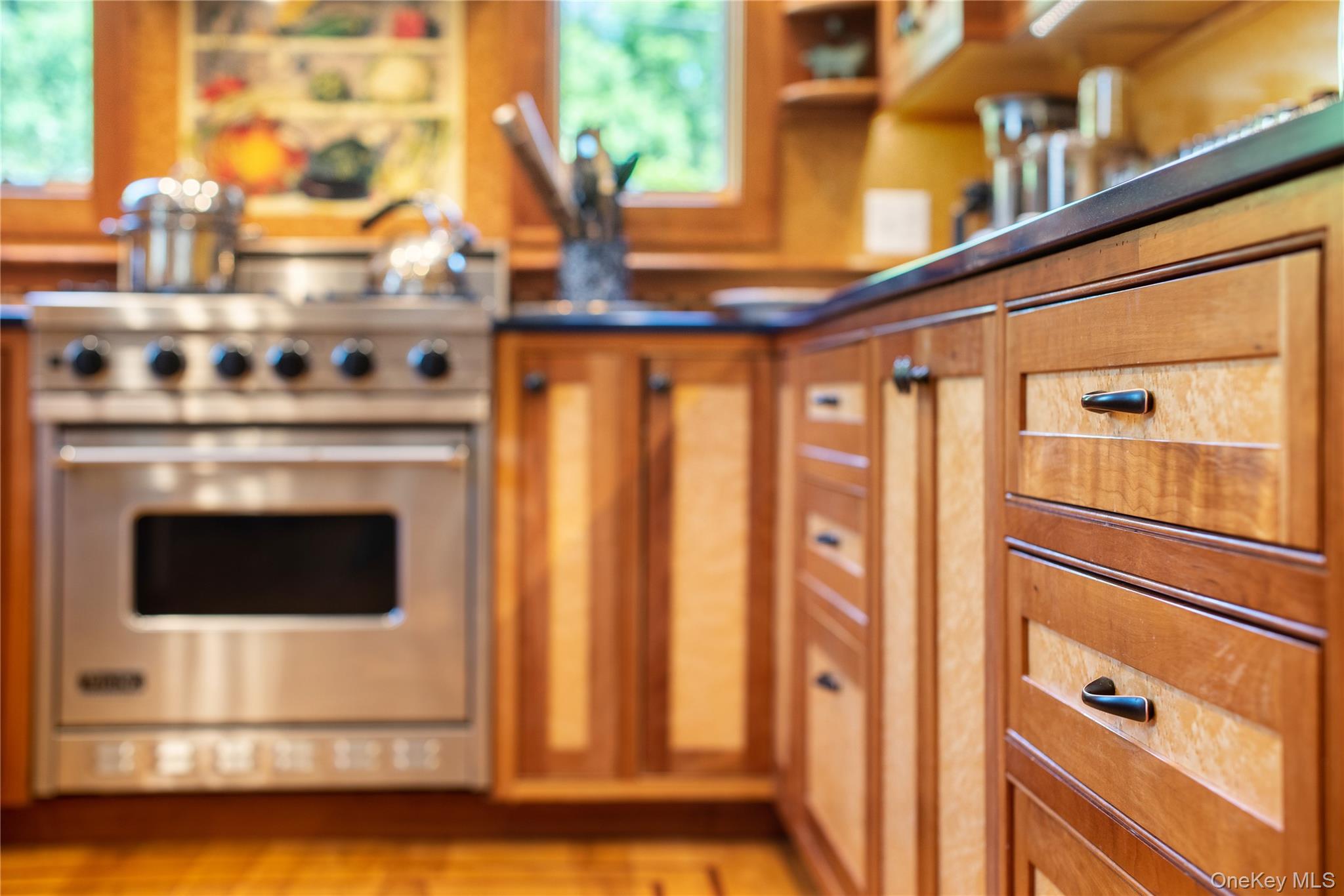 6 White Lane, Hampton Bays, NY 11946