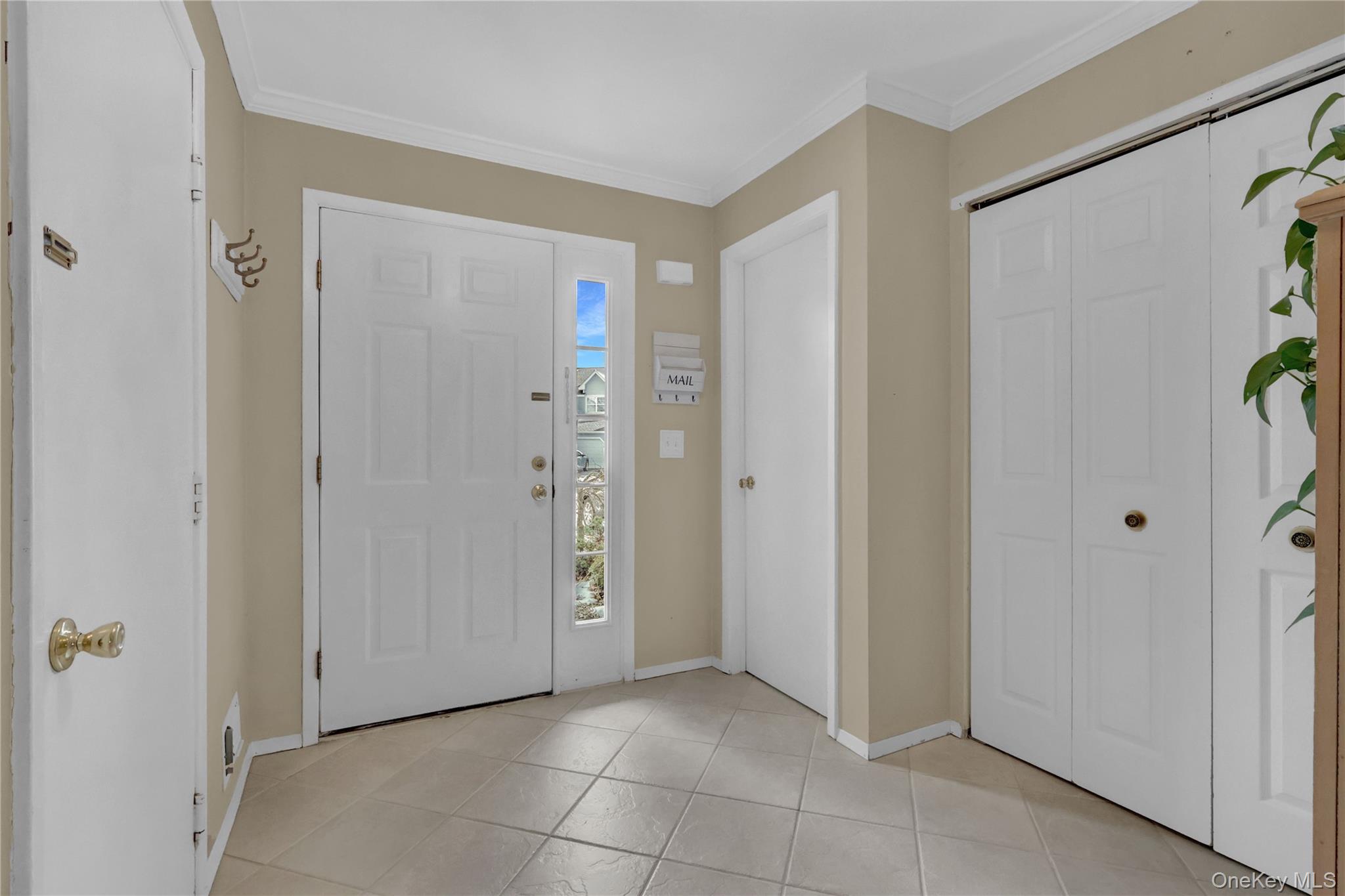 204 Erik Drive, East Setauket, NY 11733