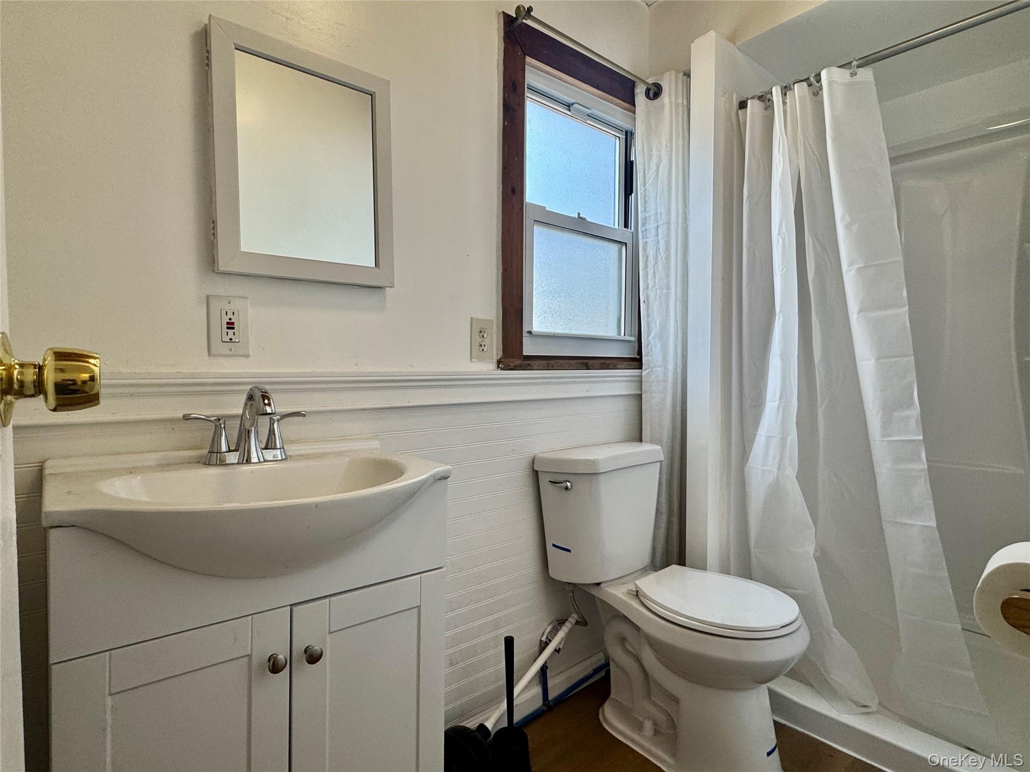 1 Royal Acres Drive, Middletown, NY 10940