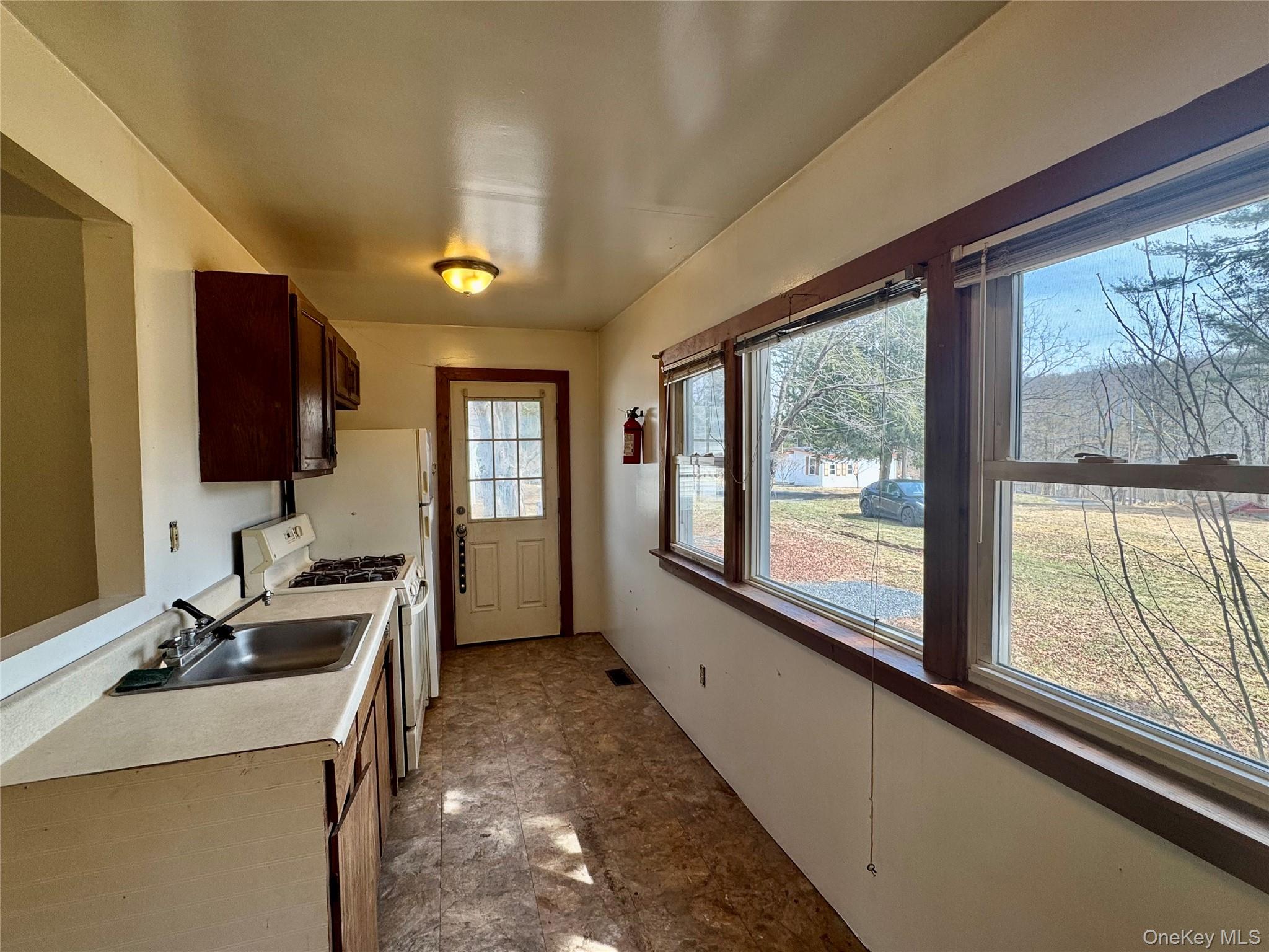 1 Royal Acres Drive, Middletown, NY 10940