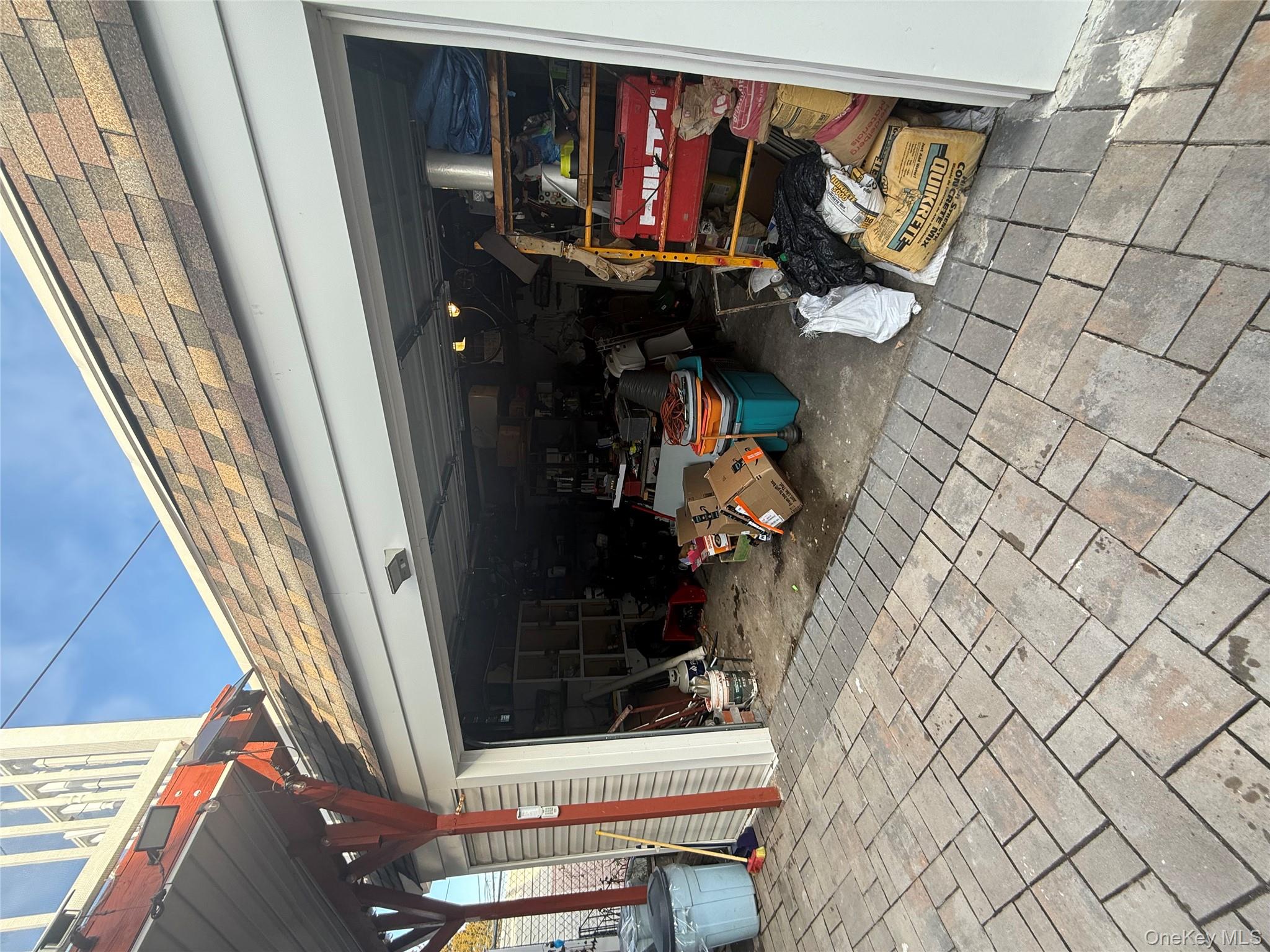 7841 84th Street, Glendale, NY 11385