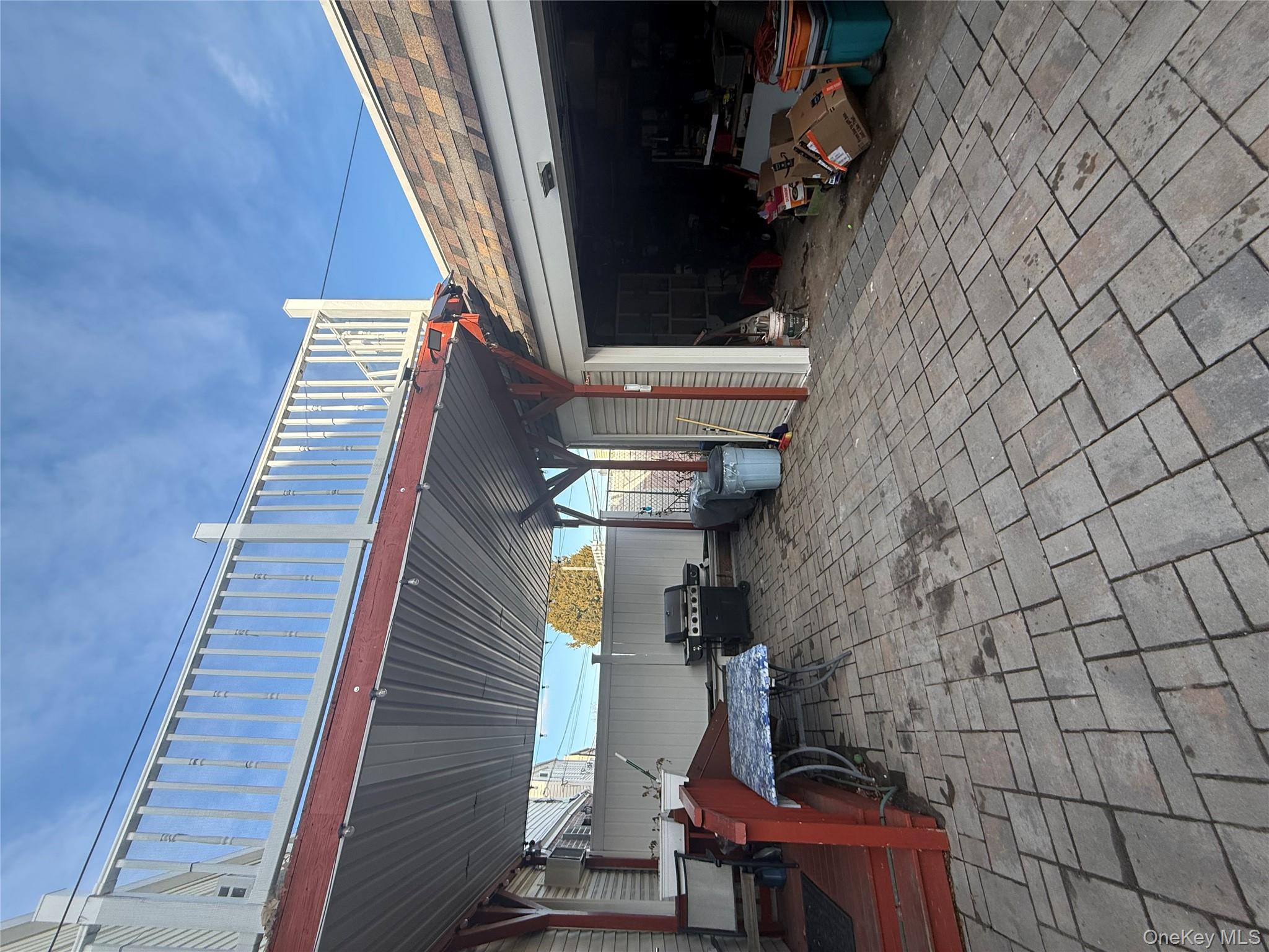 7841 84th Street, Glendale, NY 11385