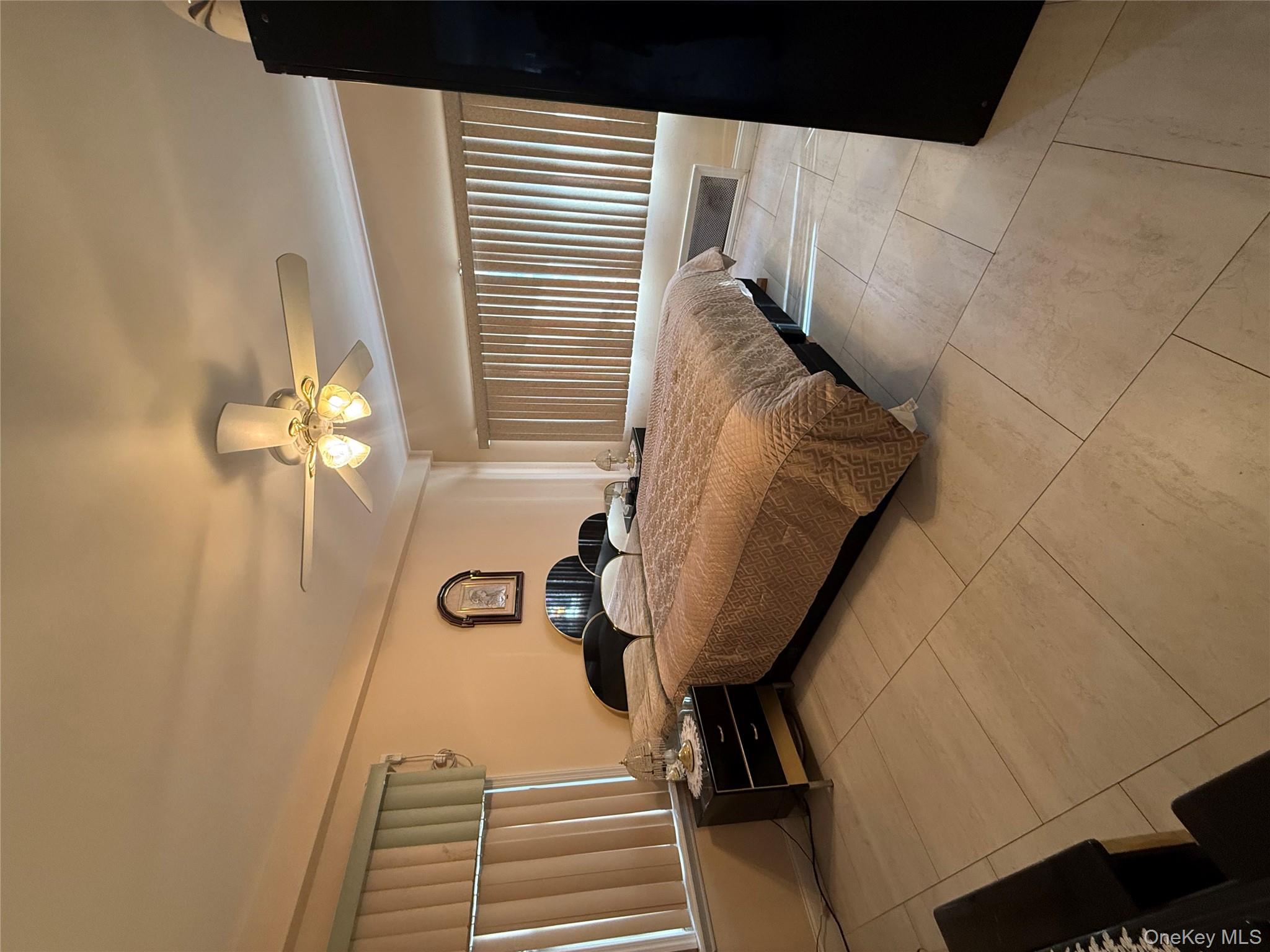 7841 84th Street, Glendale, NY 11385