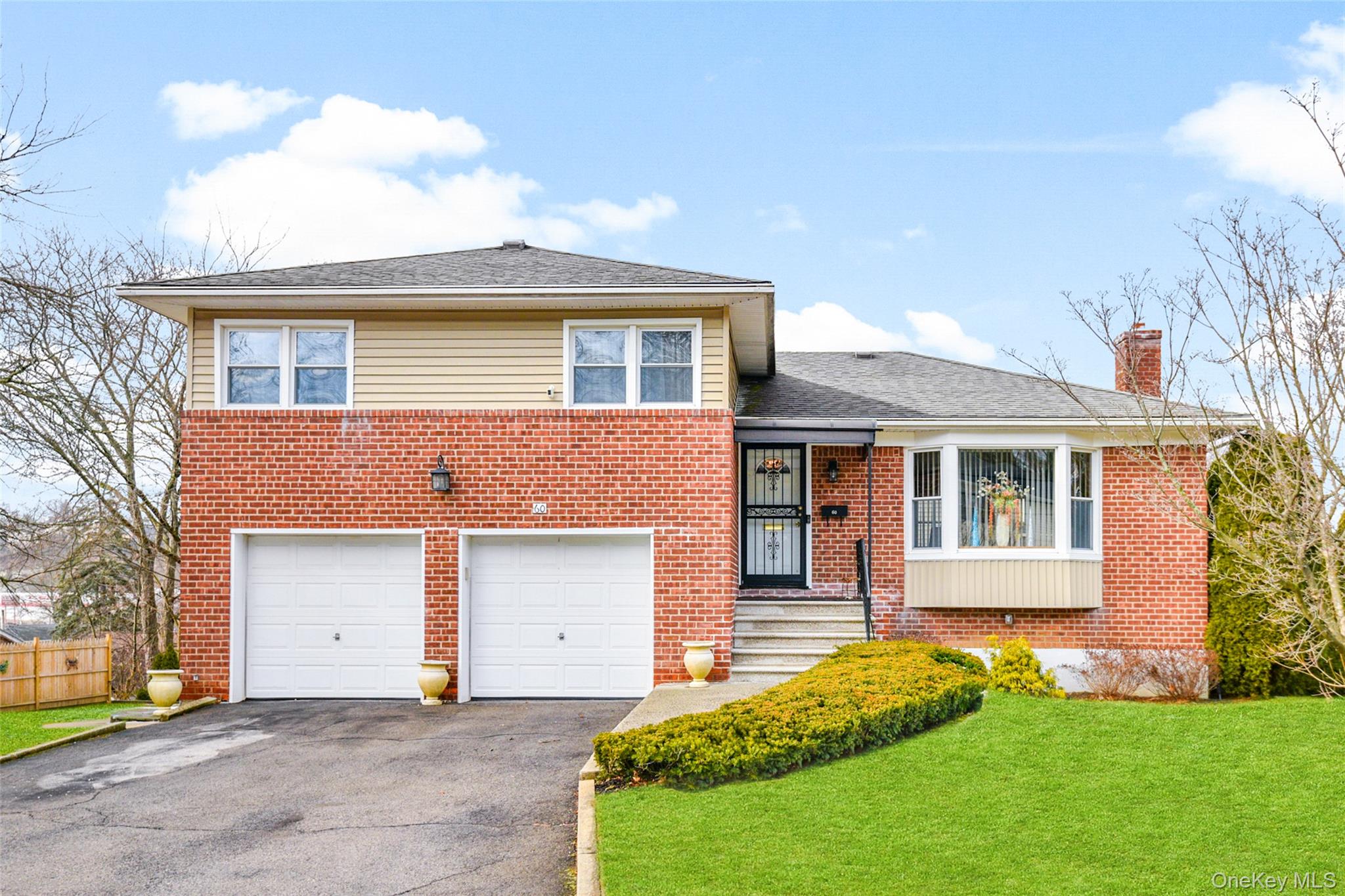 60 E Fort Hill Road, Yonkers, NY 10710