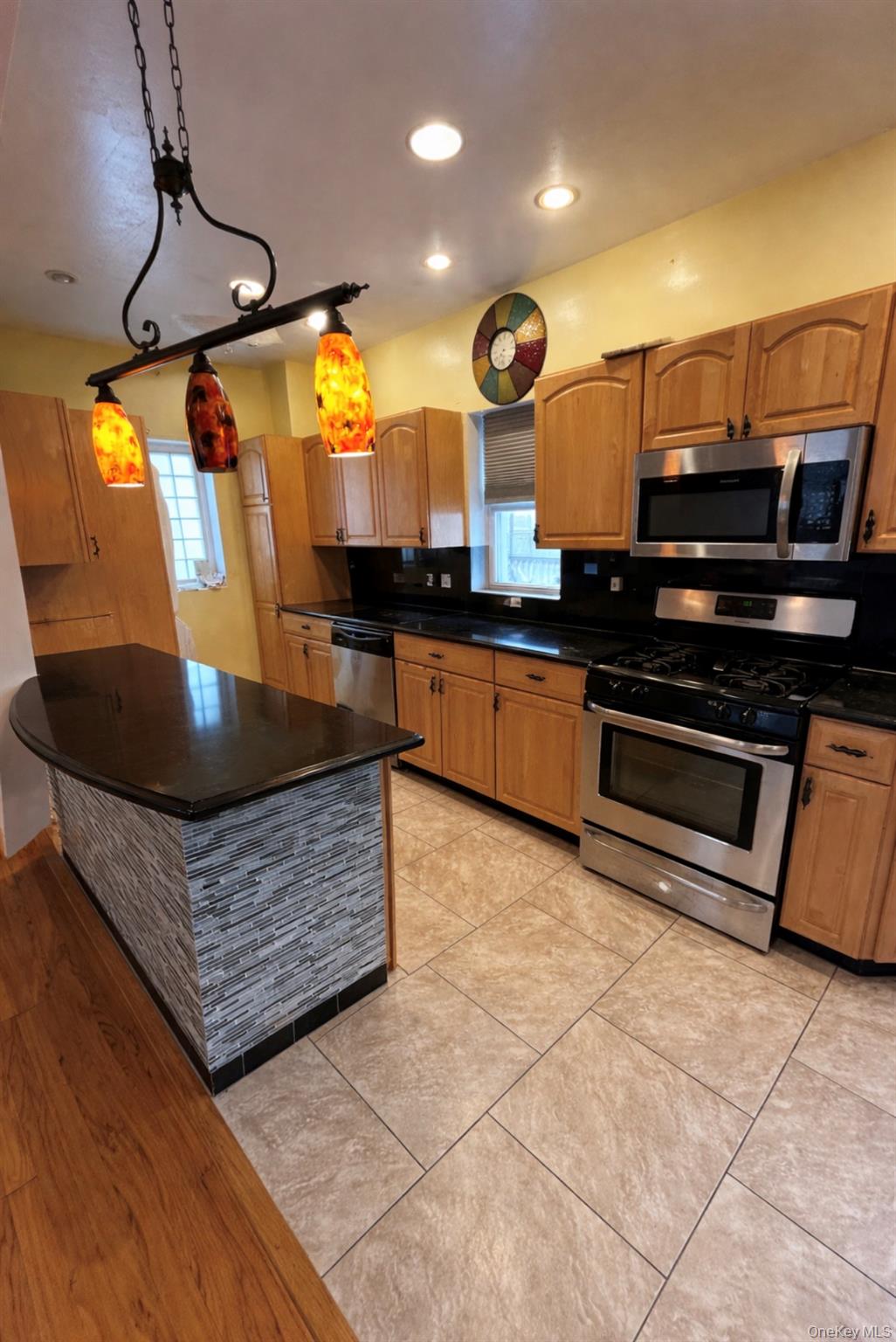 227 Calhoun Avenue, Bronx, NY 10465