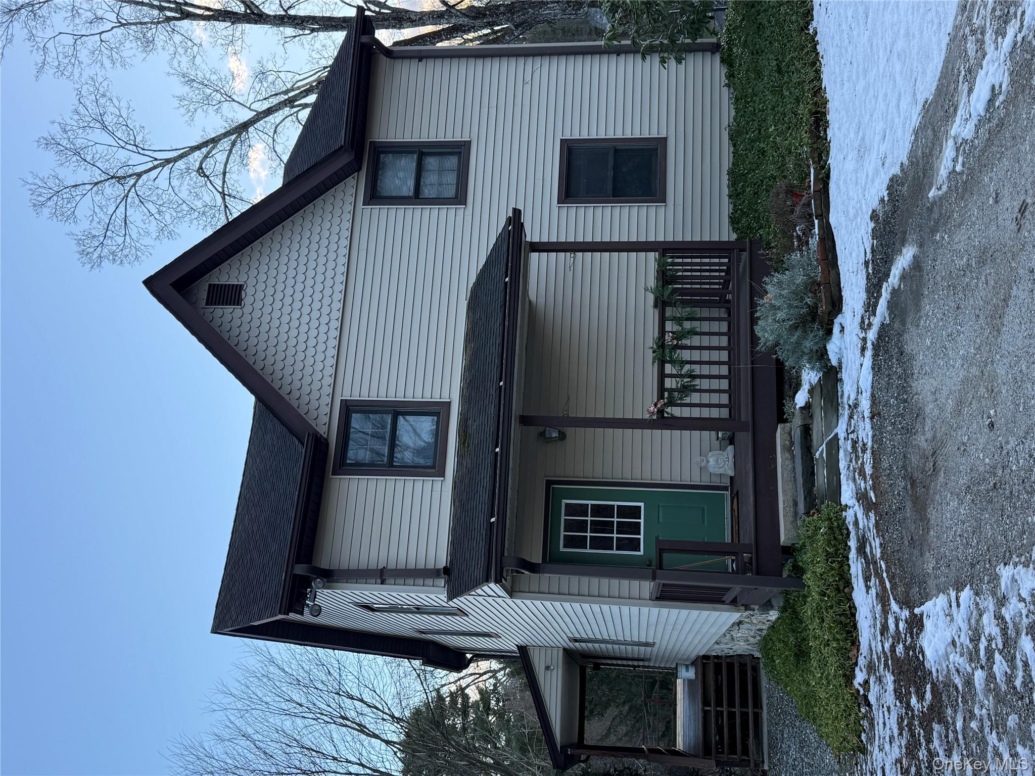 55 Hillside Avenue, Katonah, NY 10536