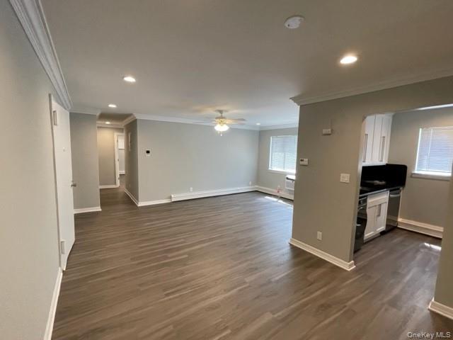 91 South Clinton Avenue # 8B, Bay Shore, NY 11706